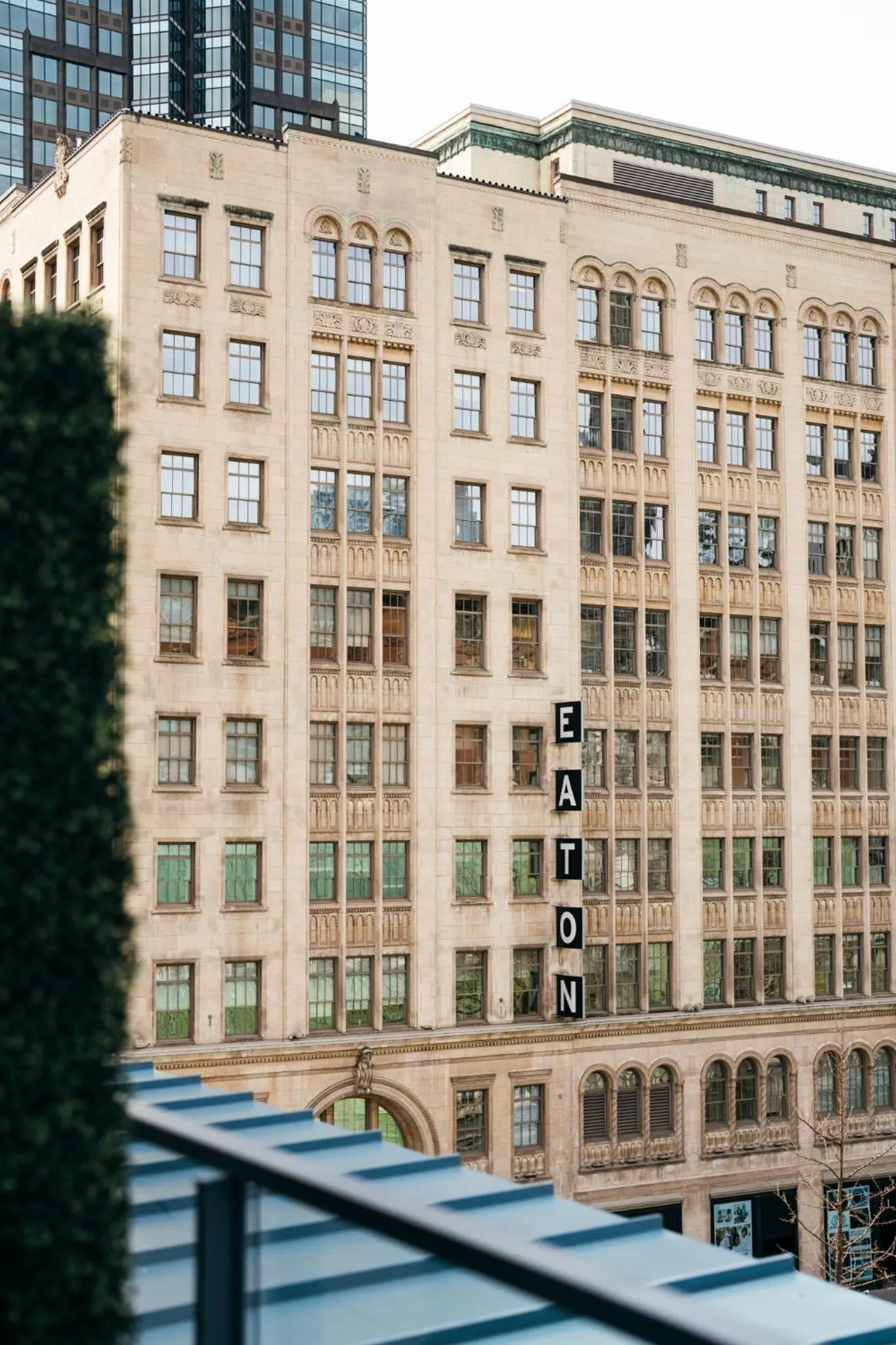 City view in Hôtel Birks Montréal