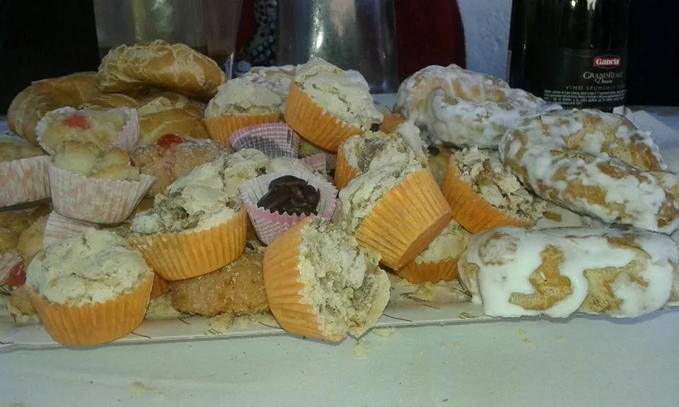 Food and drinks in Trulli Villa Gloria