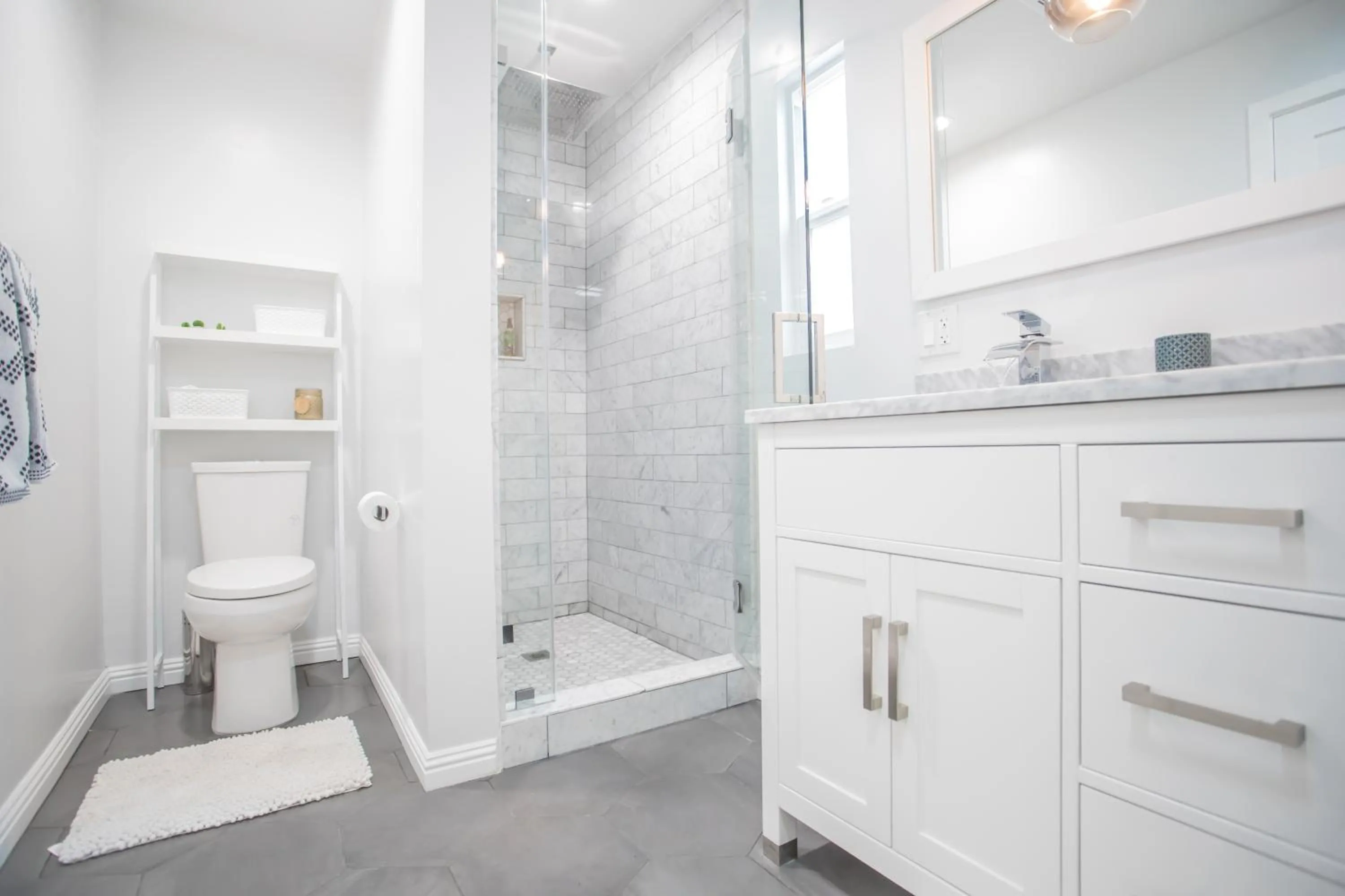 Shower in Enchanting Sherman Oaks Home With Pool permit #HSR two five zero zero 3222