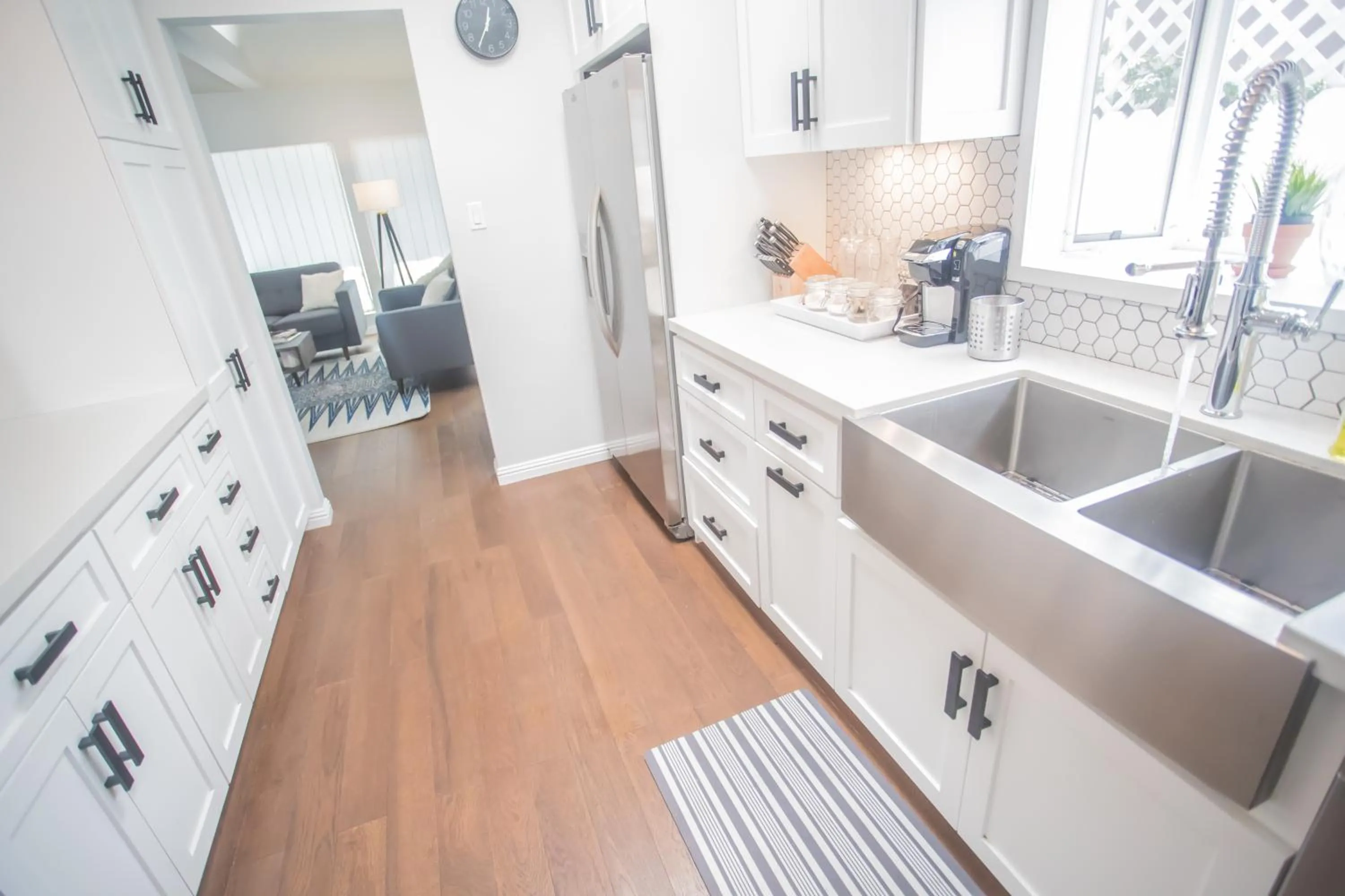 Kitchen or kitchenette in Enchanting Sherman Oaks Home With Pool permit #HSR two five zero zero 3222