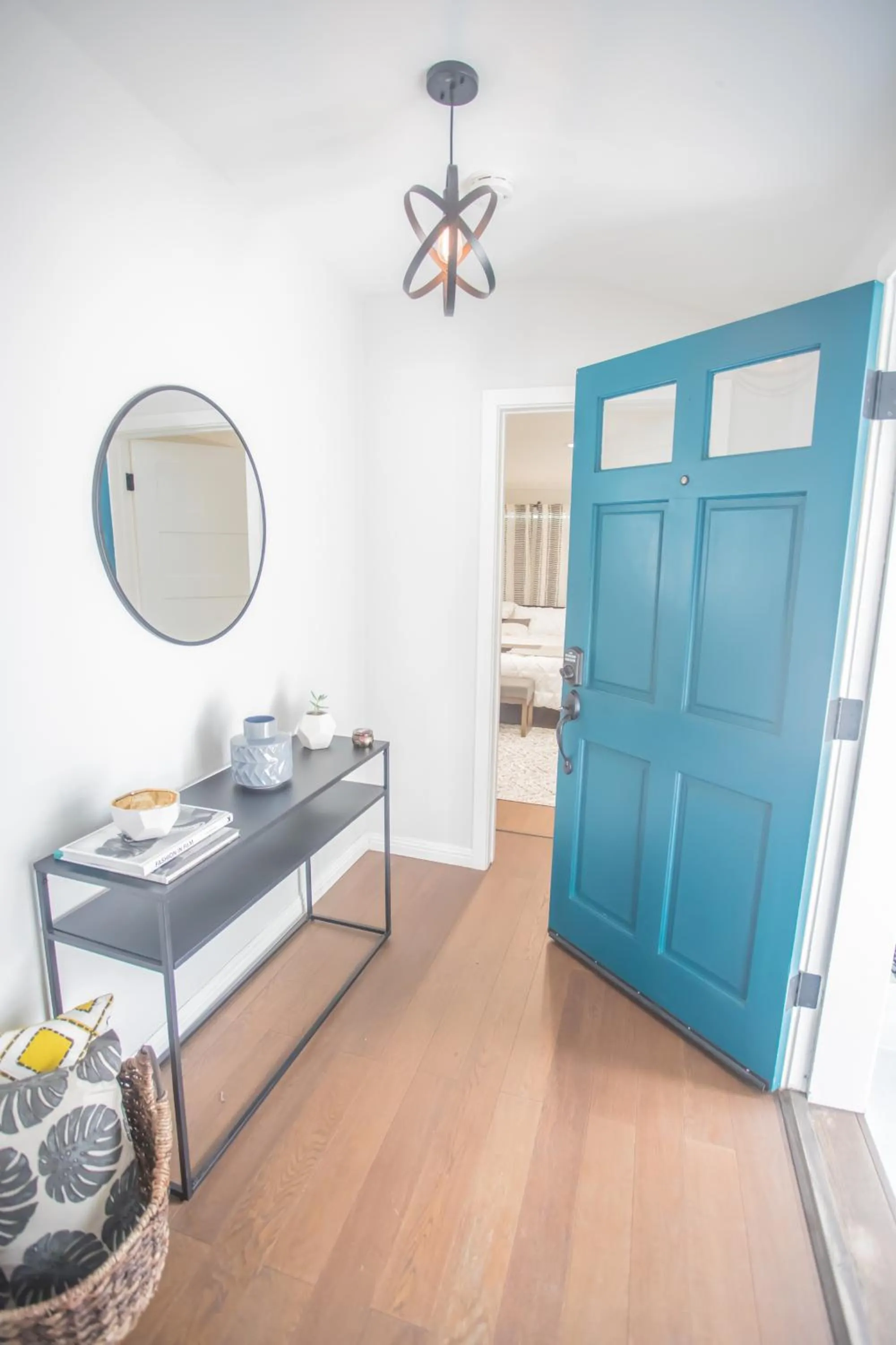 Facade/entrance in Enchanting Sherman Oaks Home With Pool permit #HSR two five zero zero 3222
