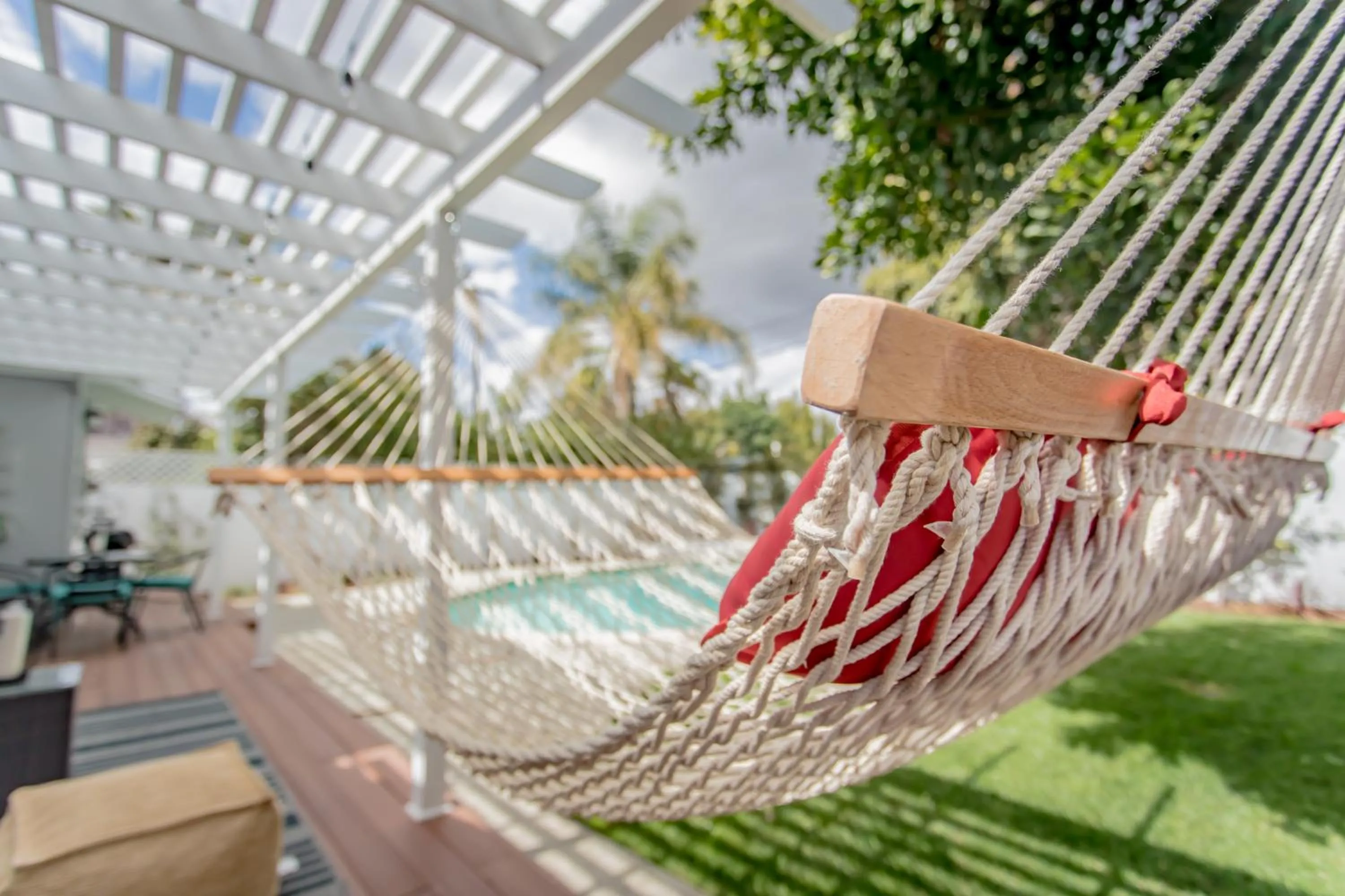 Day in Enchanting Sherman Oaks Home With Pool permit #HSR two five zero zero 3222