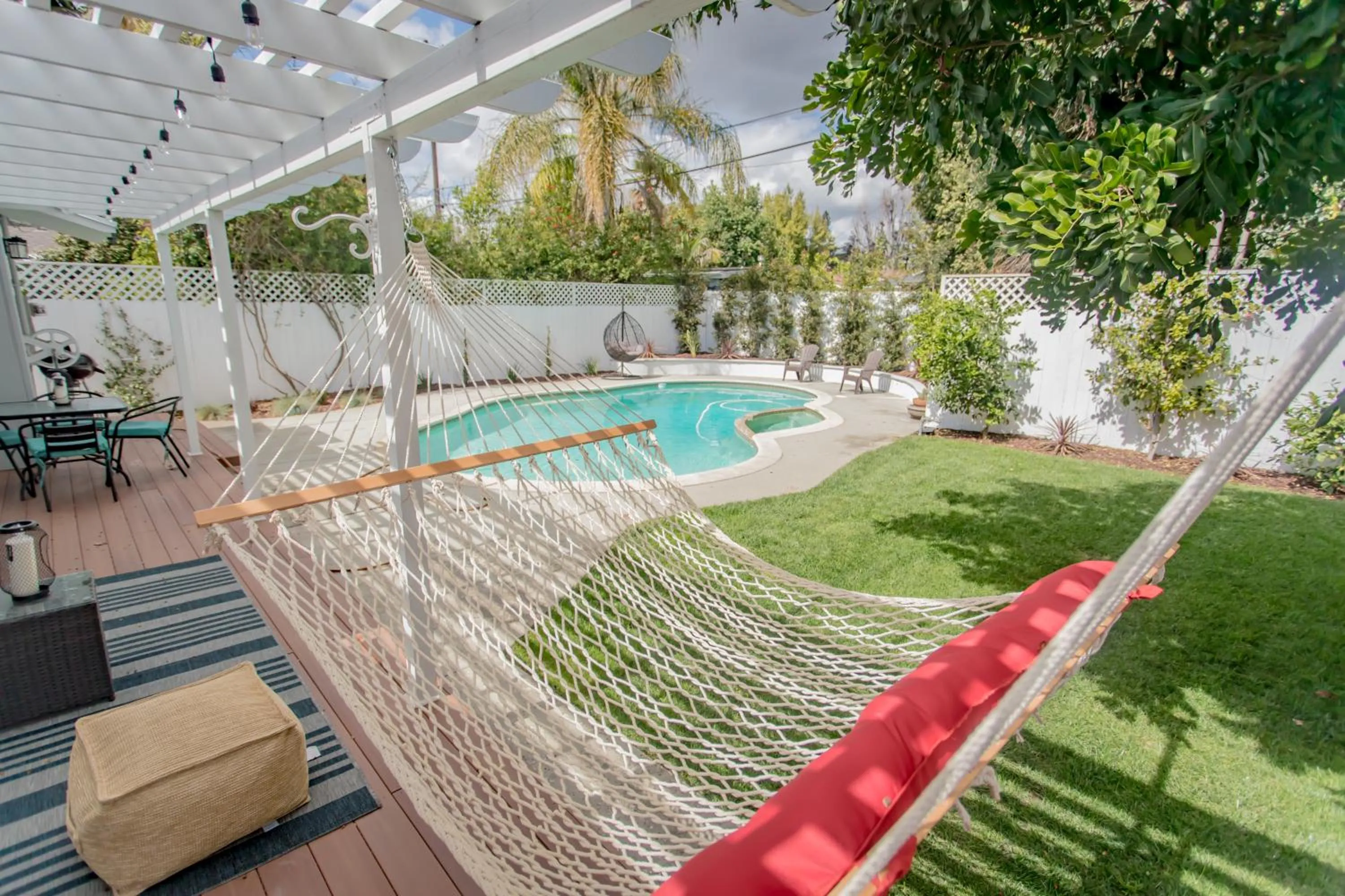 Garden in Enchanting Sherman Oaks Home With Pool permit #HSR two five zero zero 3222