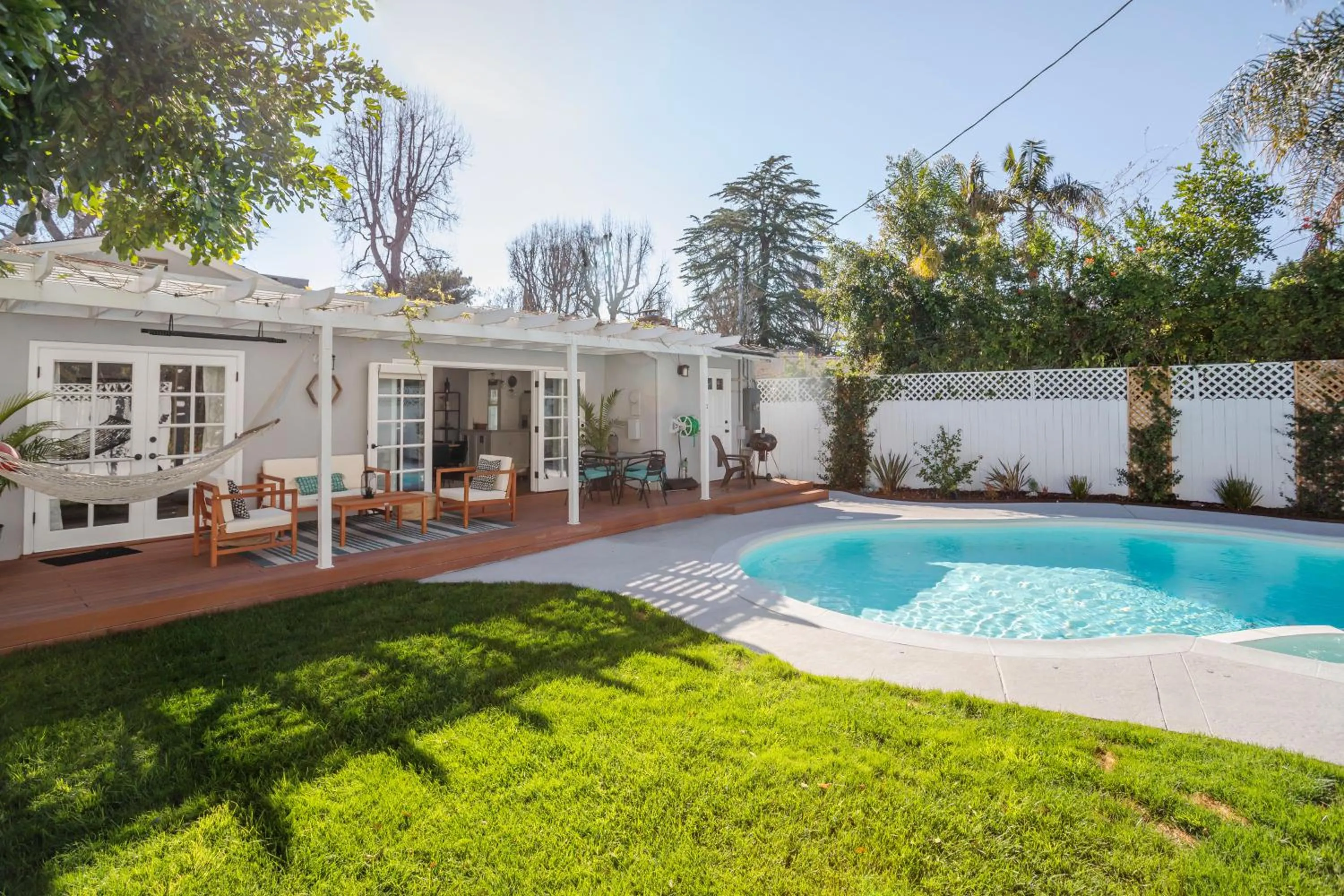Property building in Enchanting Sherman Oaks Home With Pool permit #HSR two five zero zero 3222