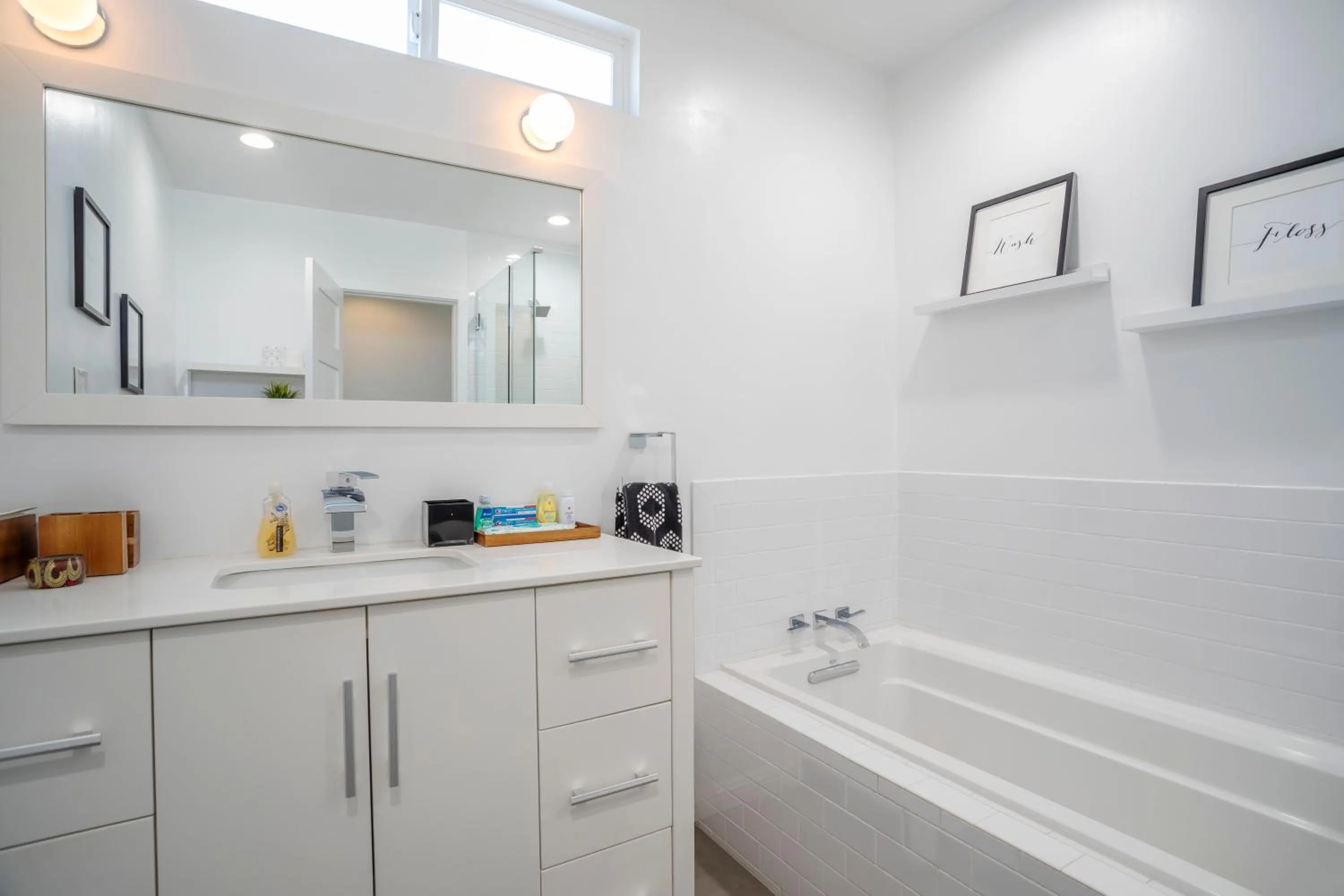 Bathroom in Enchanting Sherman Oaks Home With Pool permit #HSR two five zero zero 3222