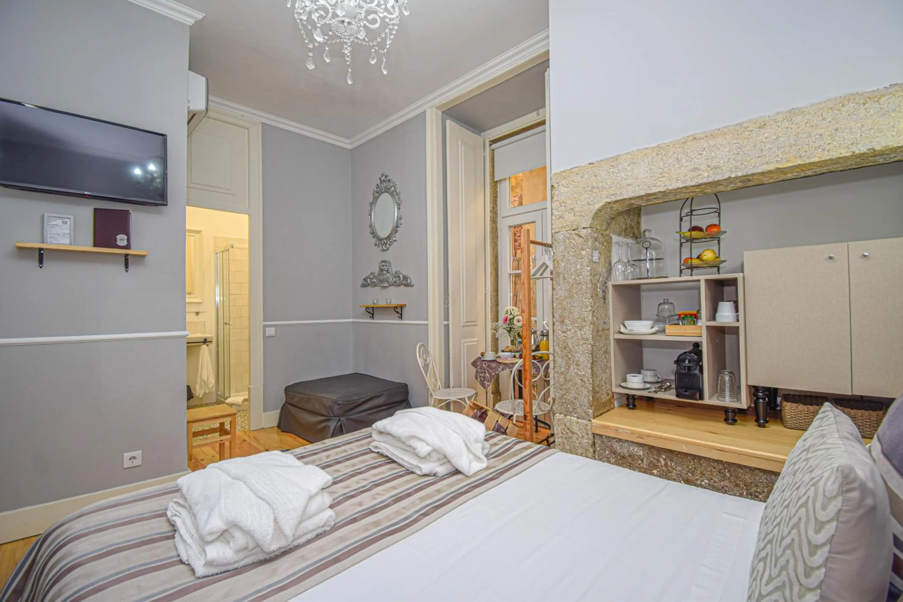 Bed in B in B Lisbon Downtown Suites