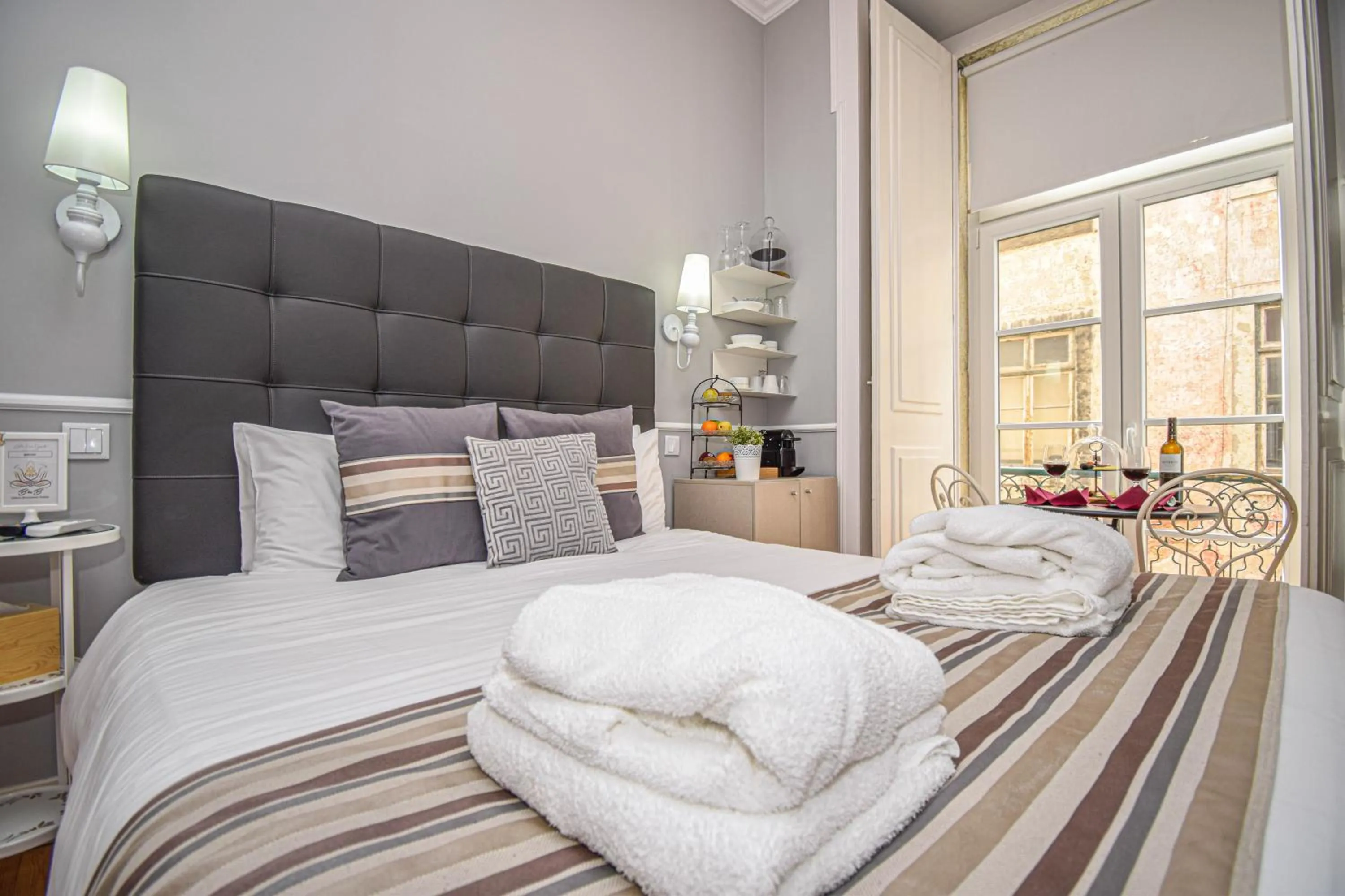 Bed in B in B Lisbon Downtown Suites