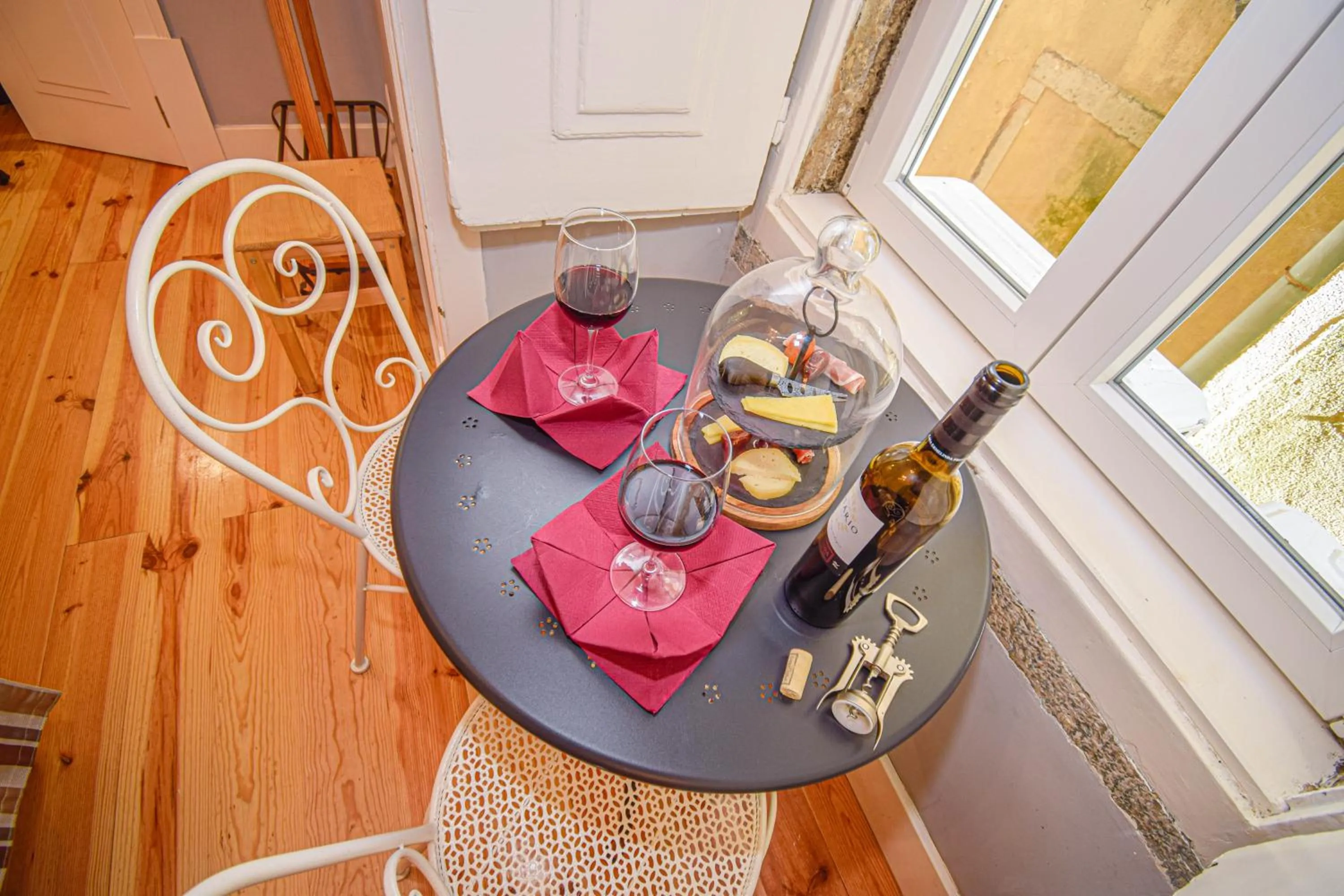 B in B Lisbon Downtown Suites