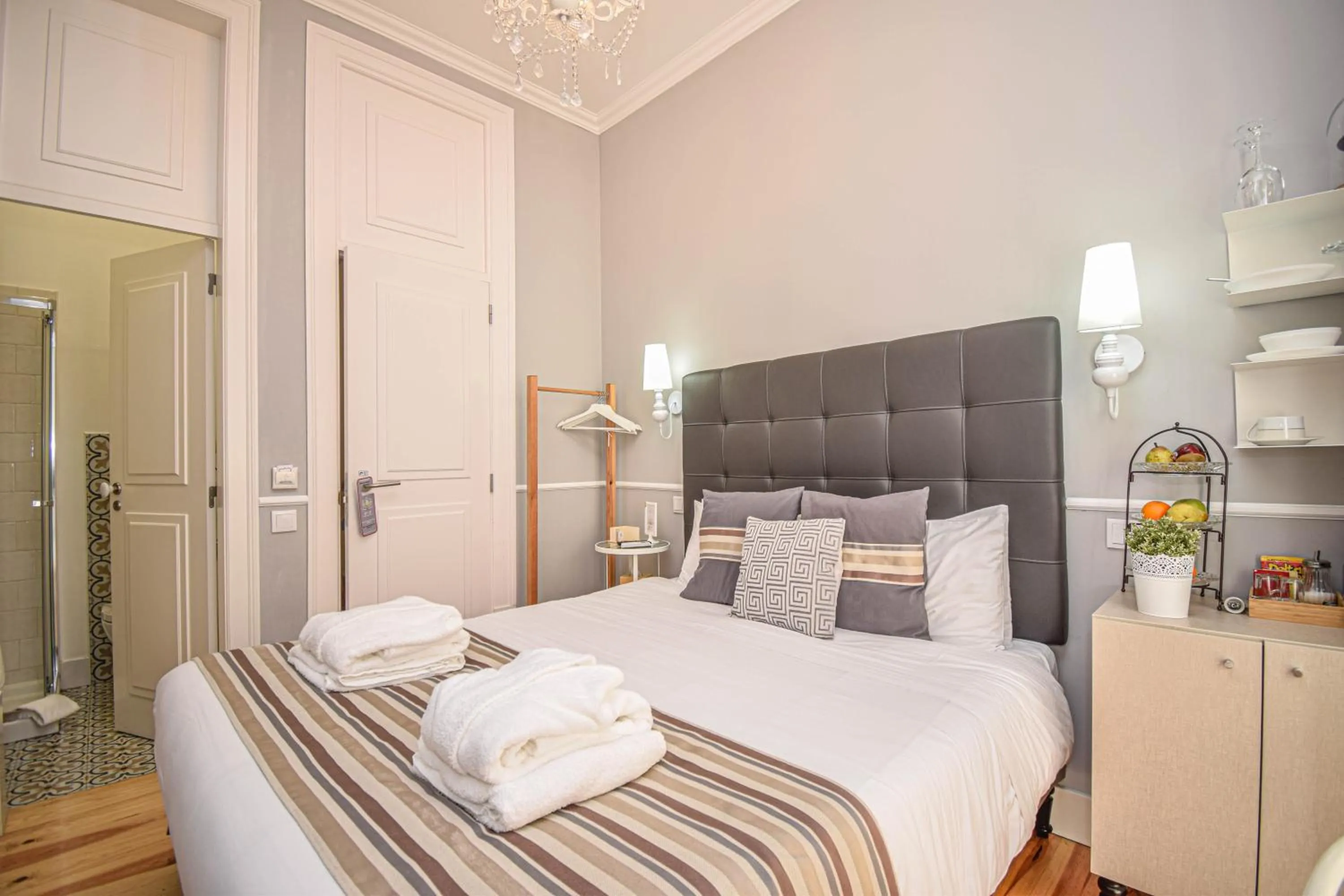 Bed in B in B Lisbon Downtown Suites