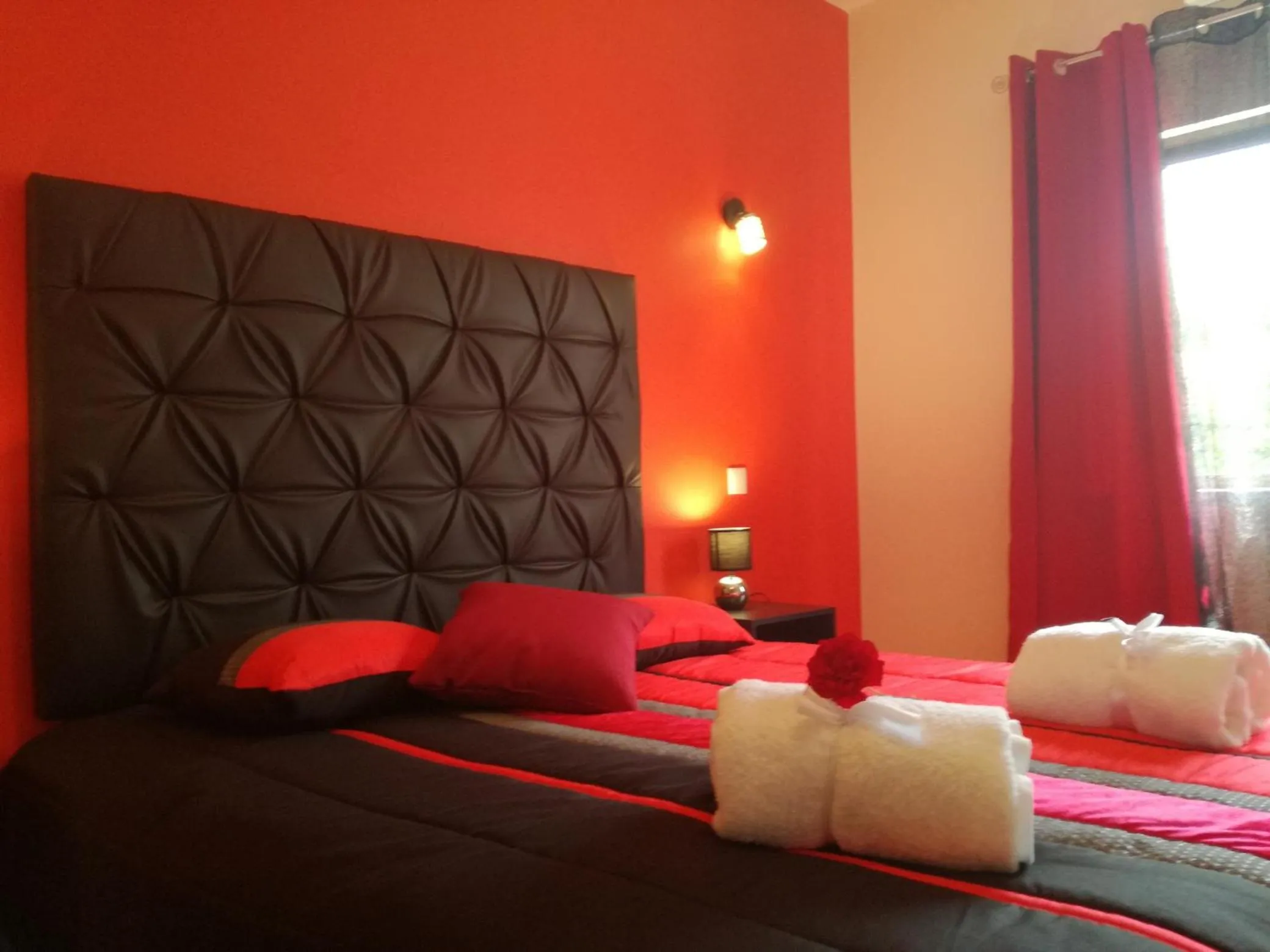 Garden, Bed in Sensations Guesthouse