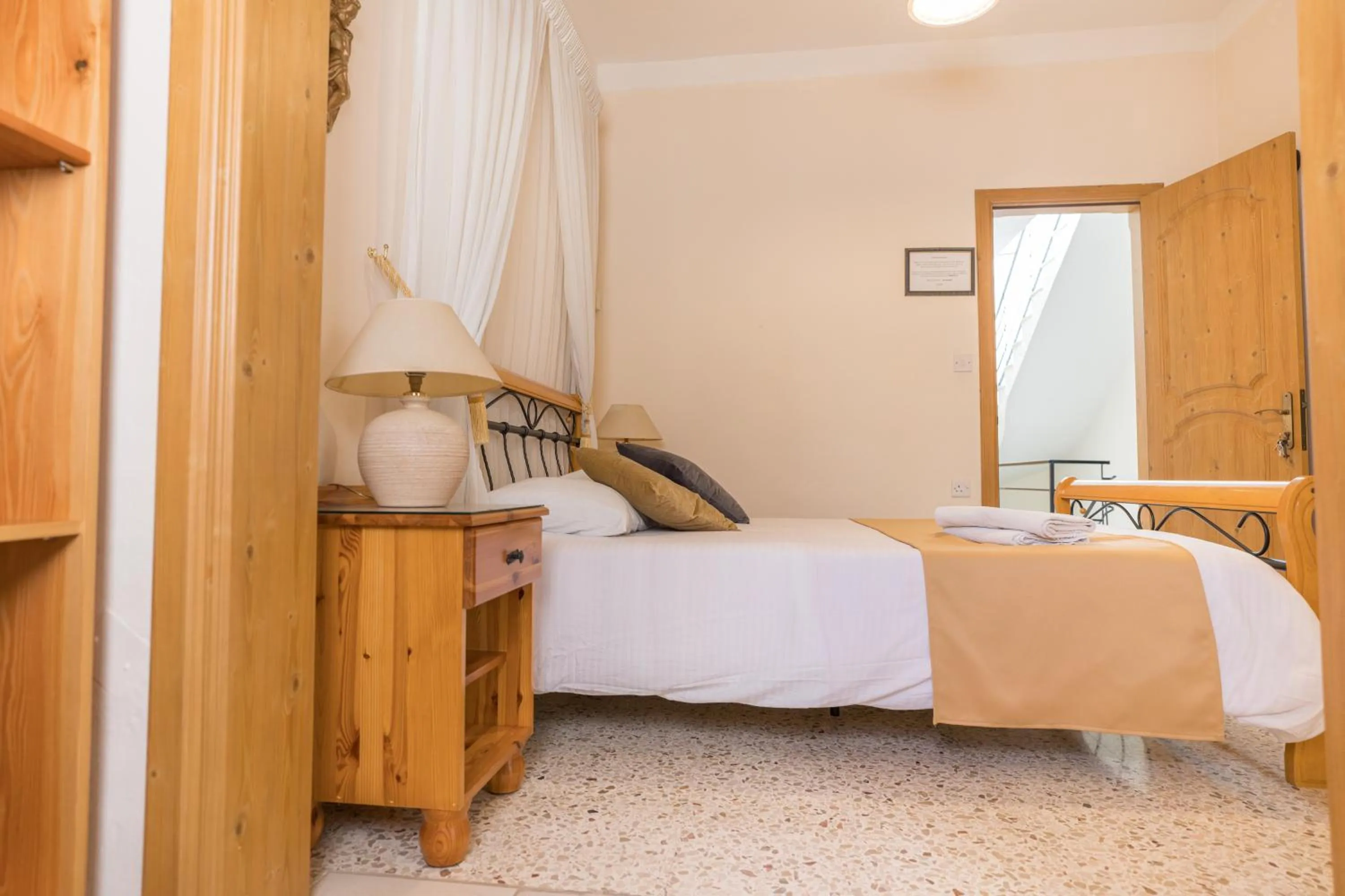 Bed in Lantern Guest House