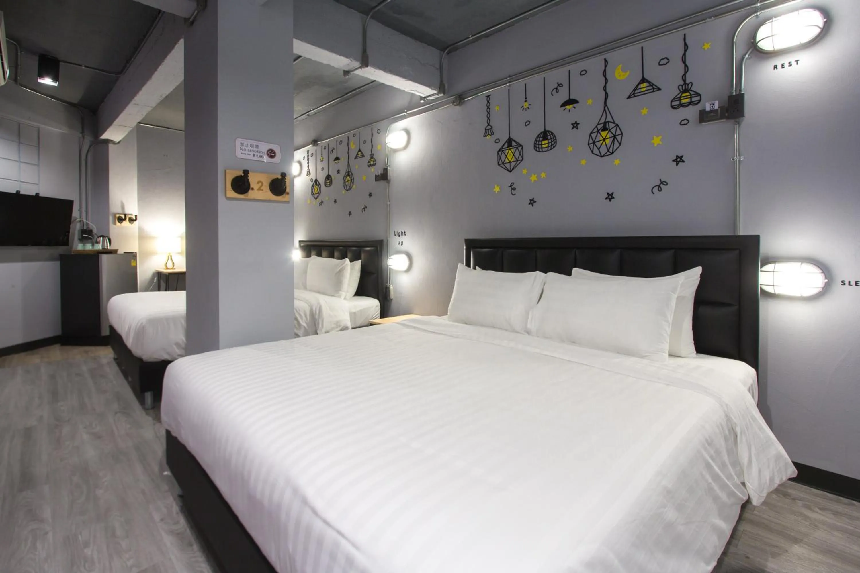 Photo of the whole room, Bed in Rest24 Residence