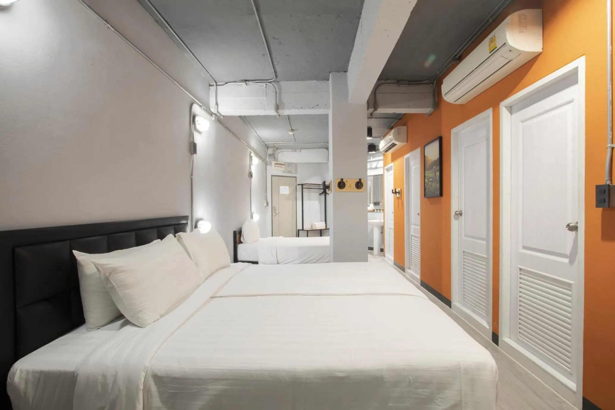 Photo of the whole room, Bed in Rest24 Residence