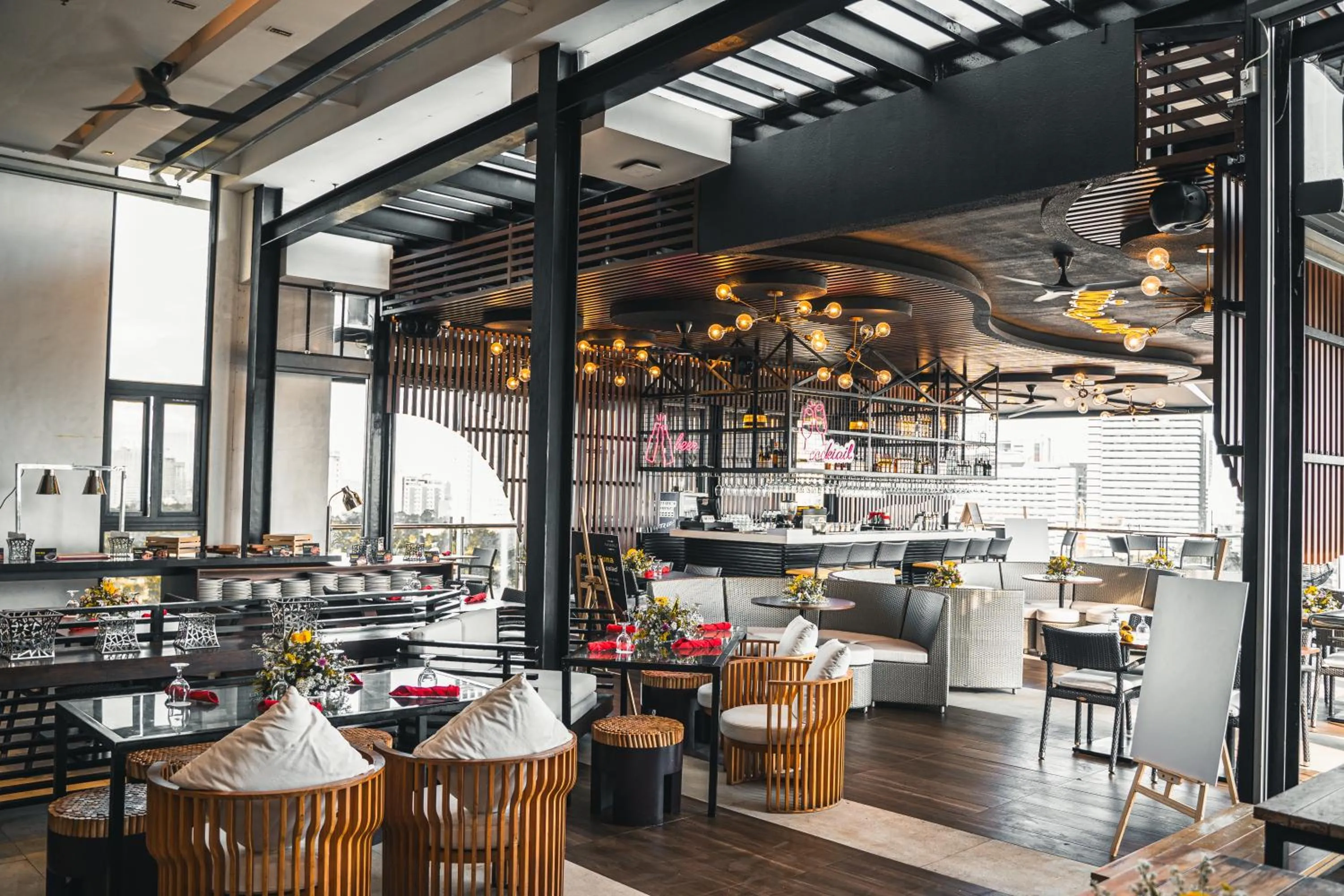 Lounge or bar in Yello! Hotel