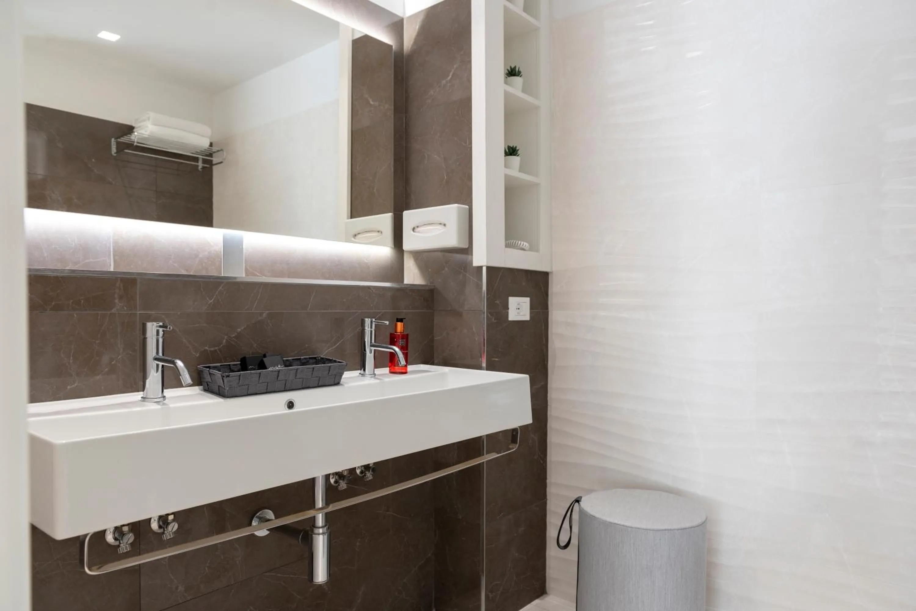 Bathroom in Hotel Delle Rose