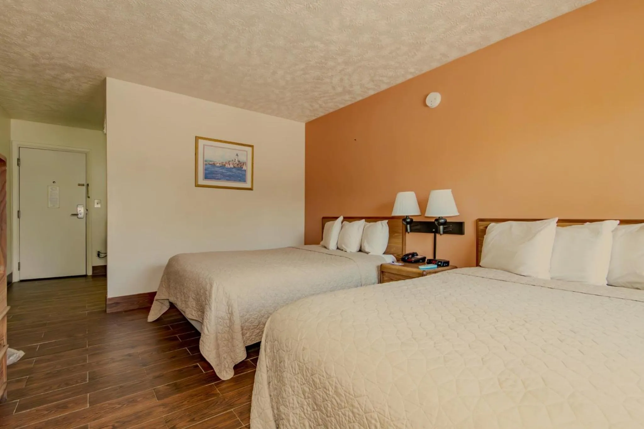 Pets, Bed in Americas Best Value Inn Ashtabula/Austinburg