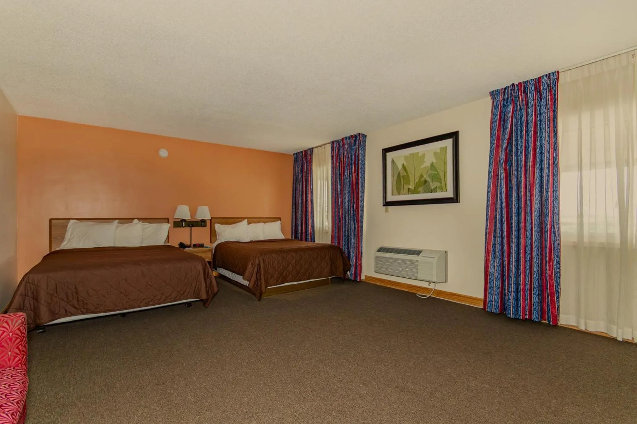 Photo of the whole room, Bed in Americas Best Value Inn Ashtabula/Austinburg