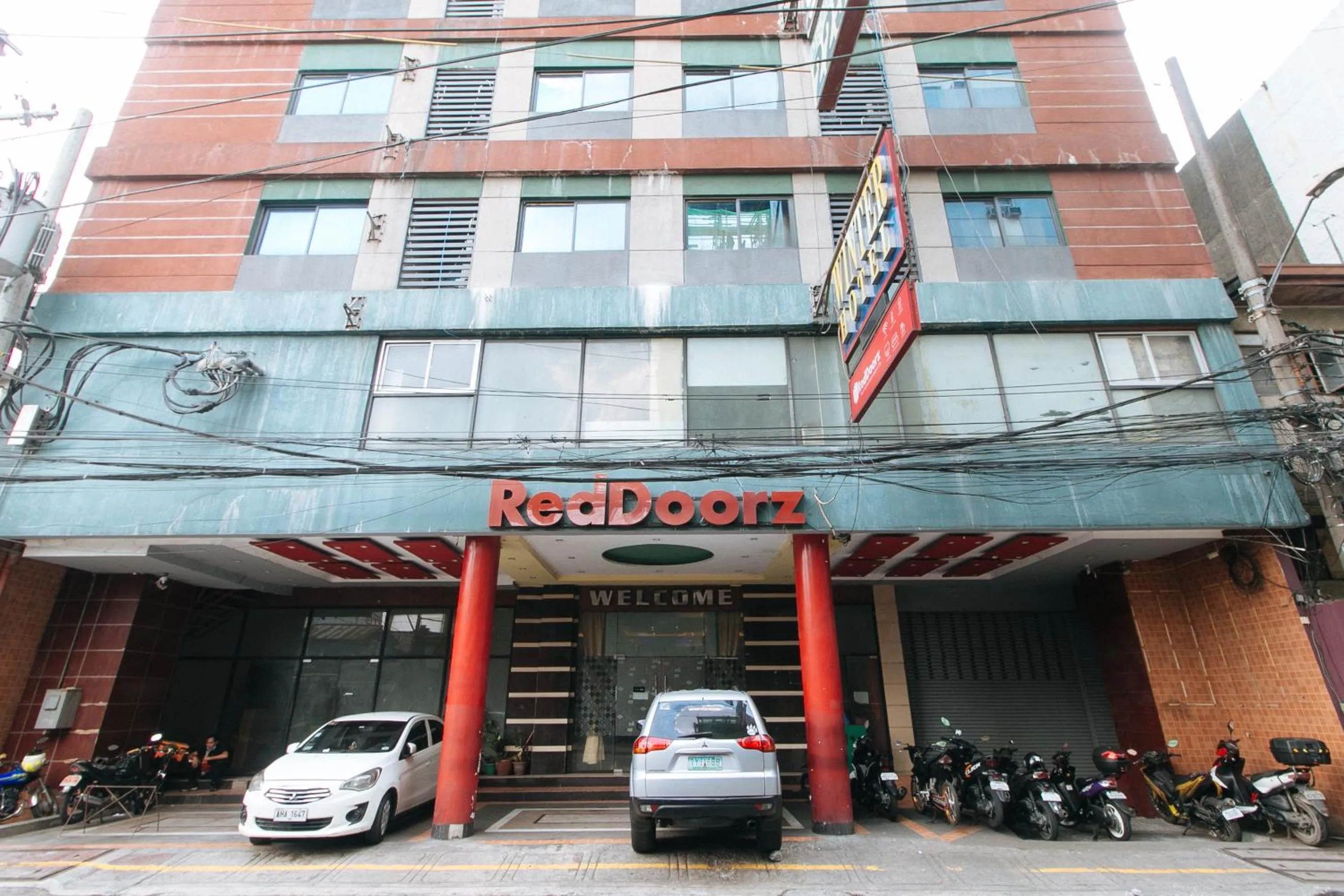 Property building in RedDoorz at Winter Hotel Araneta