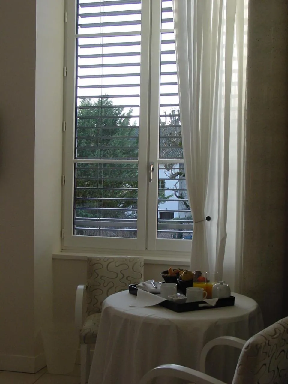 Decorative detail in L'Armateur