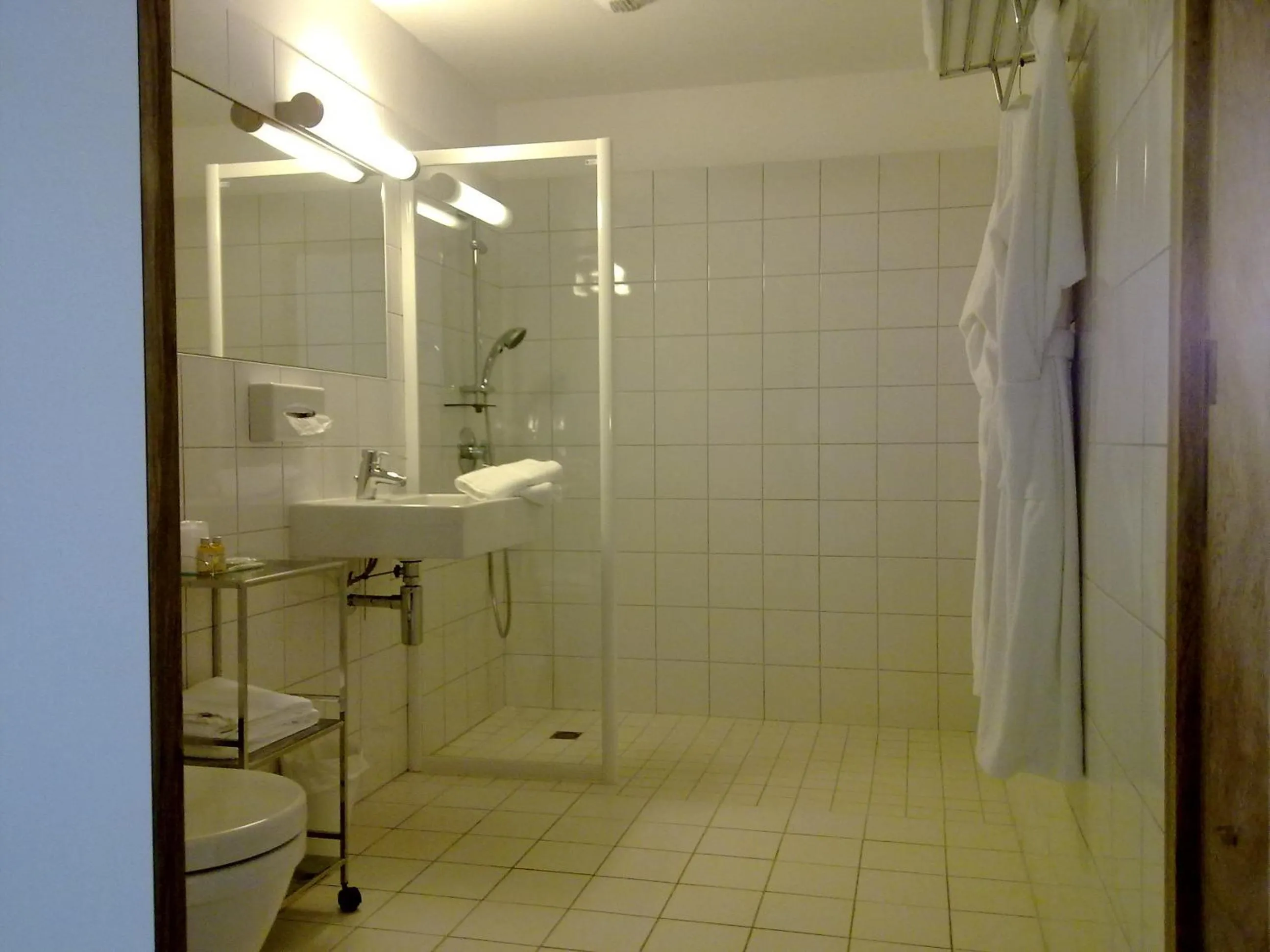 Bathroom in L'Armateur