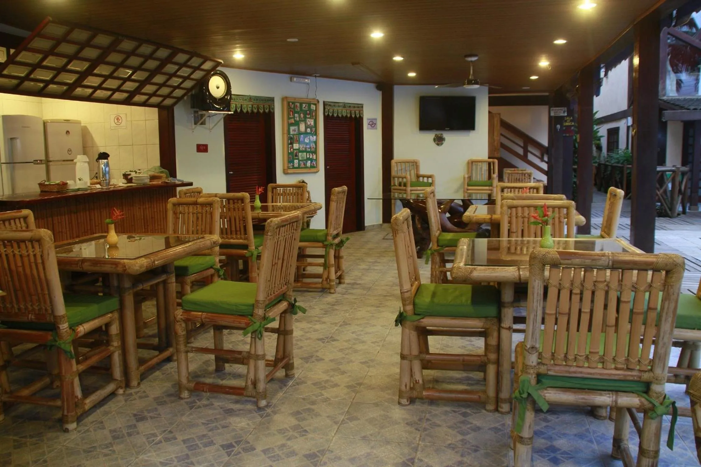 Restaurant/places to eat in Pousada Pura Vida Maresias