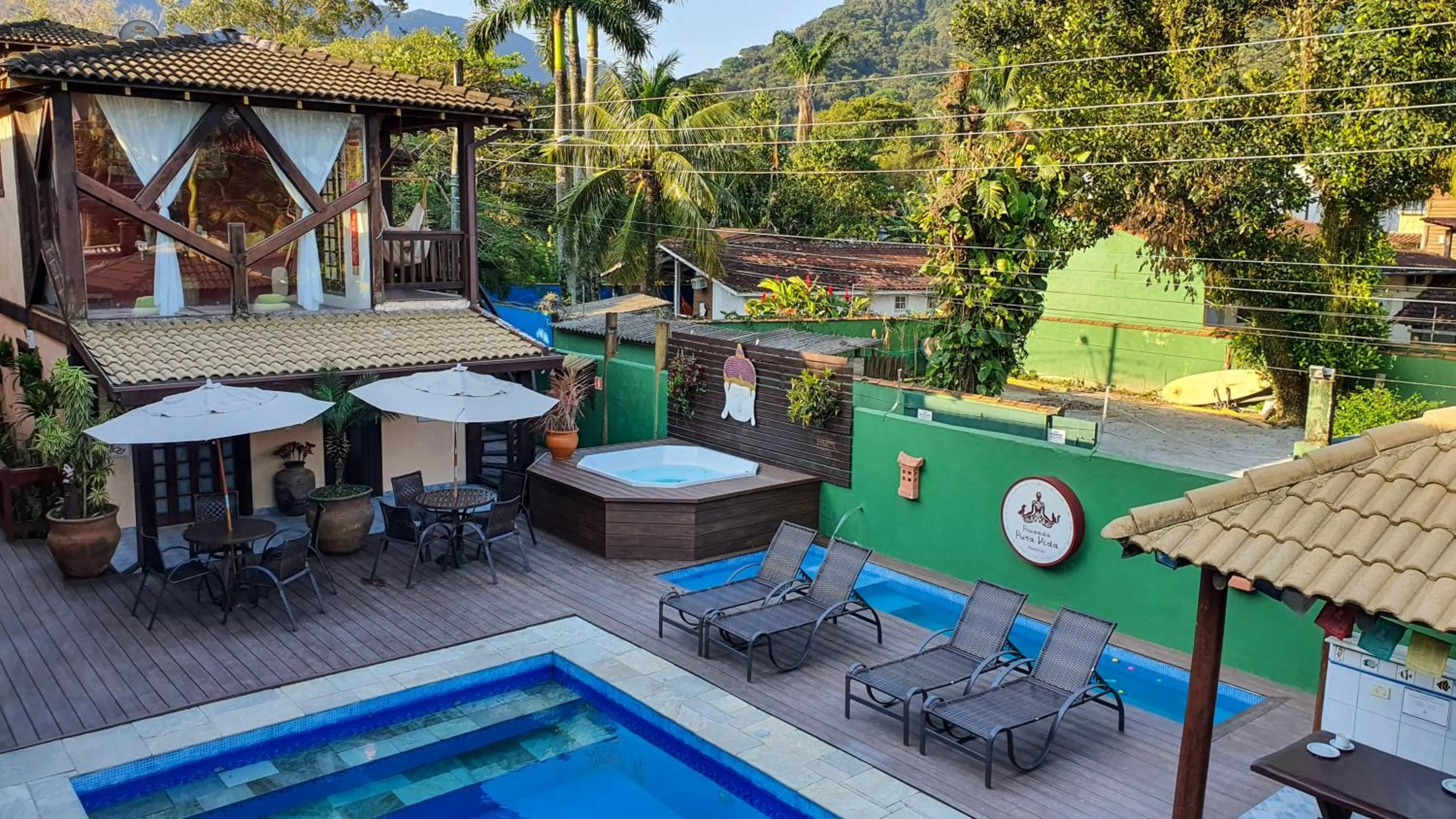 Swimming pool in Pousada Pura Vida Maresias