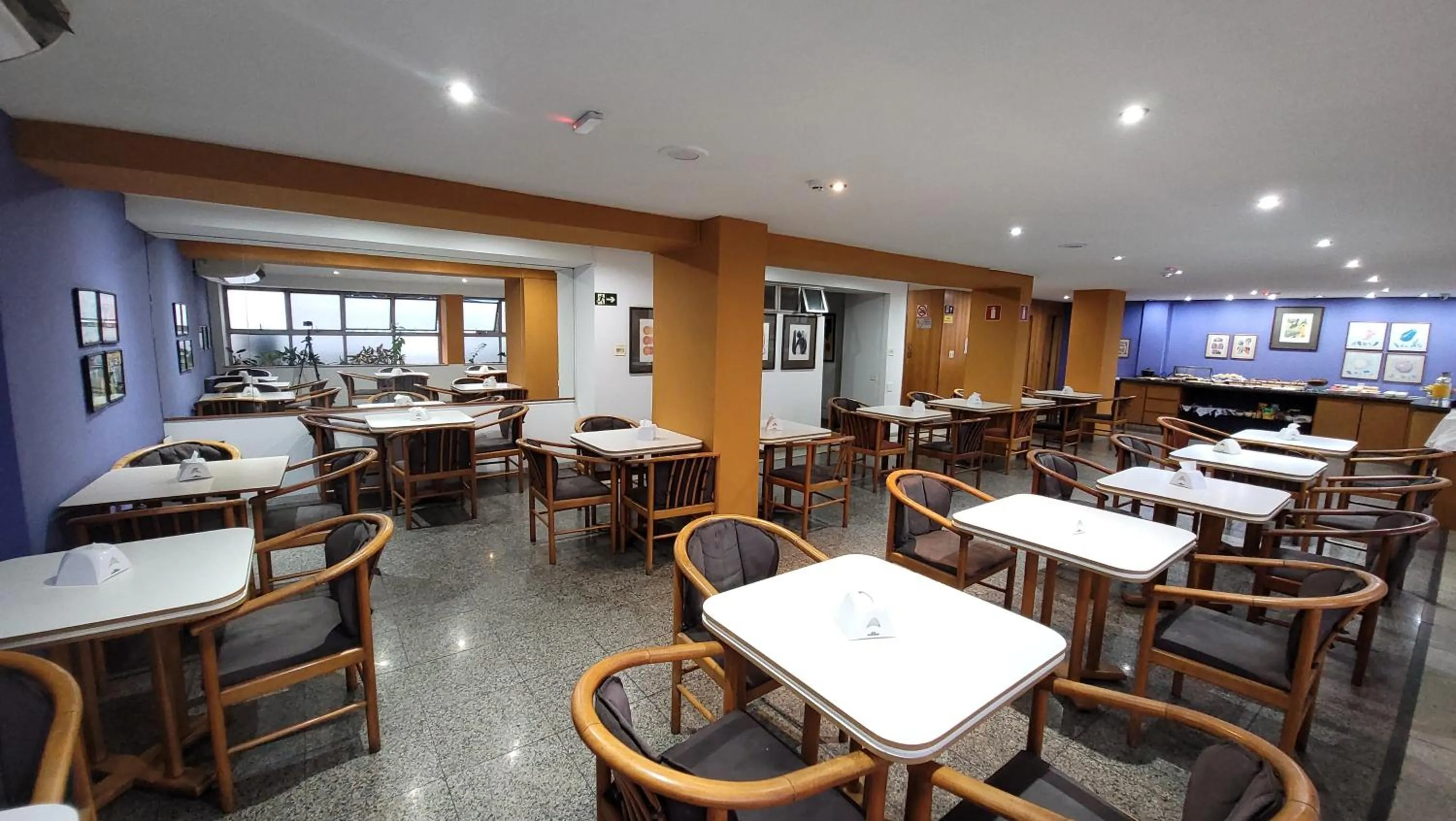 Breakfast in César Inn Juiz de Fora Hotel