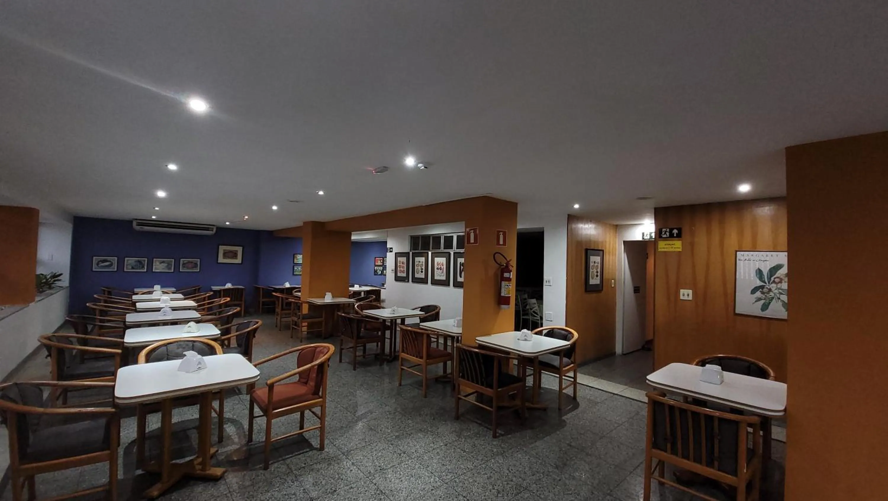 Buffet breakfast in César Inn Juiz de Fora Hotel