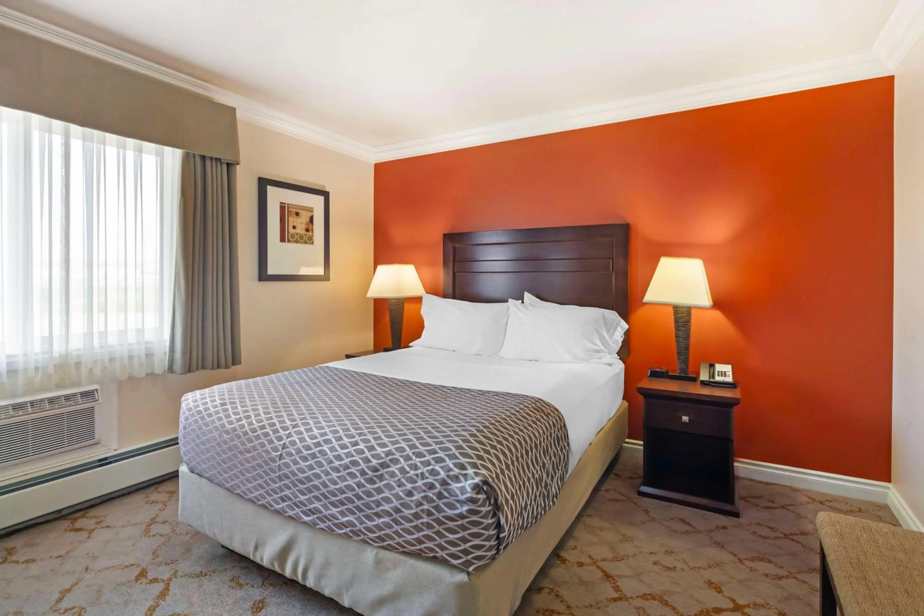 Bedroom, Bed in Best Western PLUS Mirage Hotel and Resort