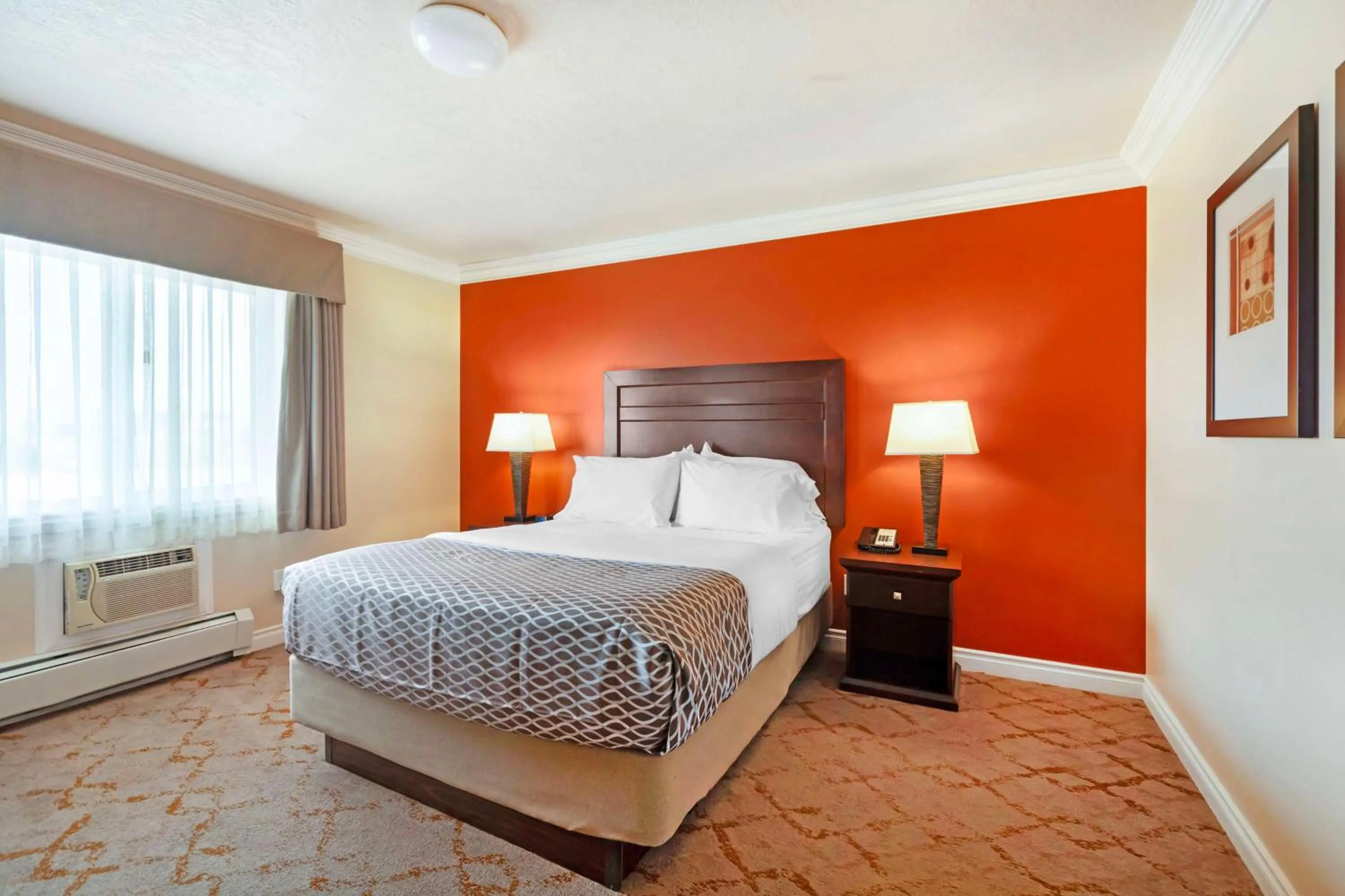 Bedroom, Bed in Best Western PLUS Mirage Hotel and Resort