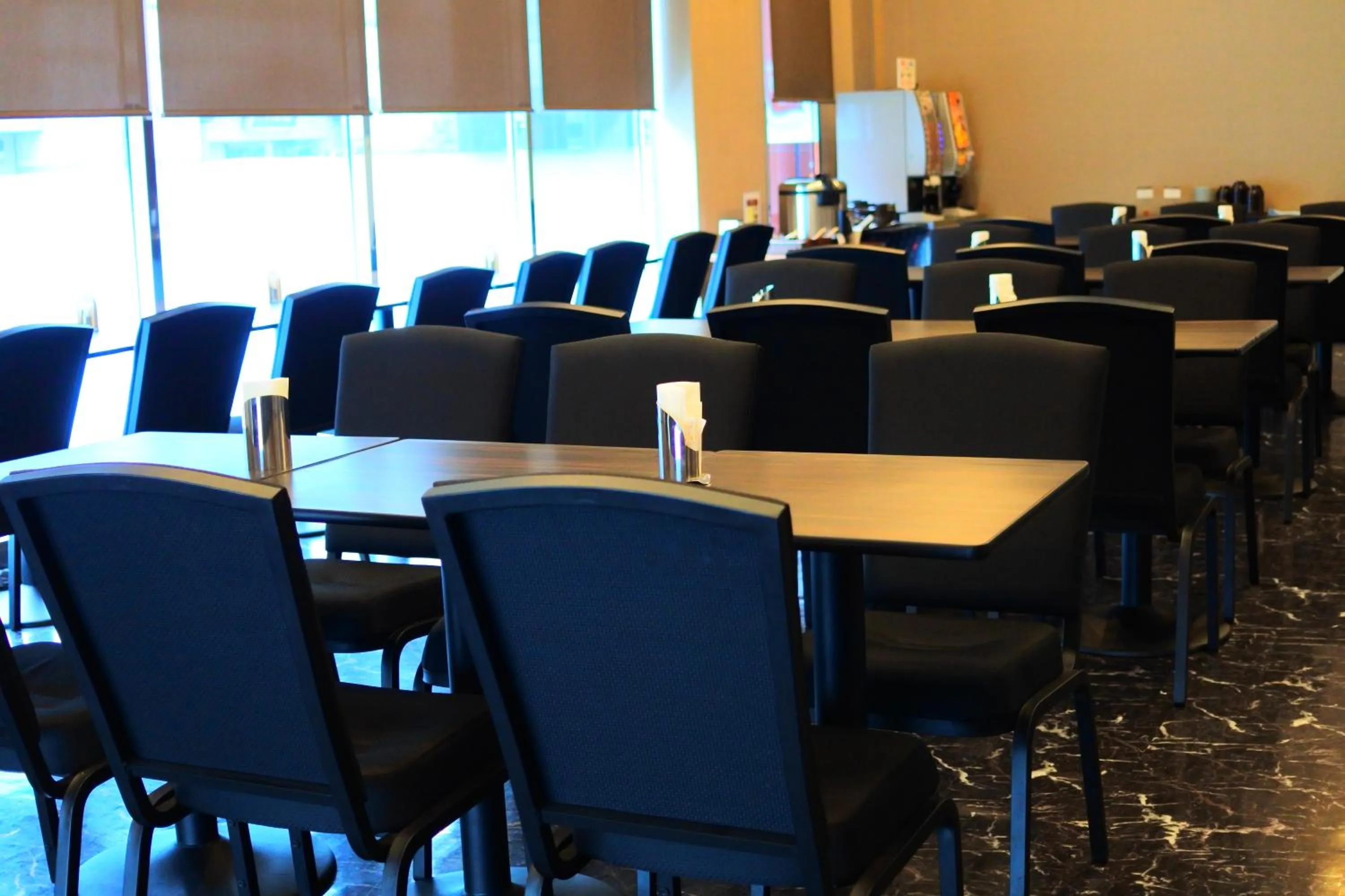 Restaurant/places to eat in APA Hotel TKP Keikyu Kawasaki Ekimae