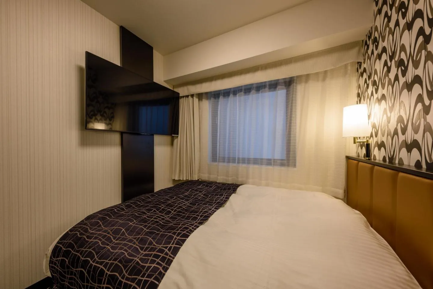 Photo of the whole room, Bed in APA Hotel TKP Keikyu Kawasaki Ekimae