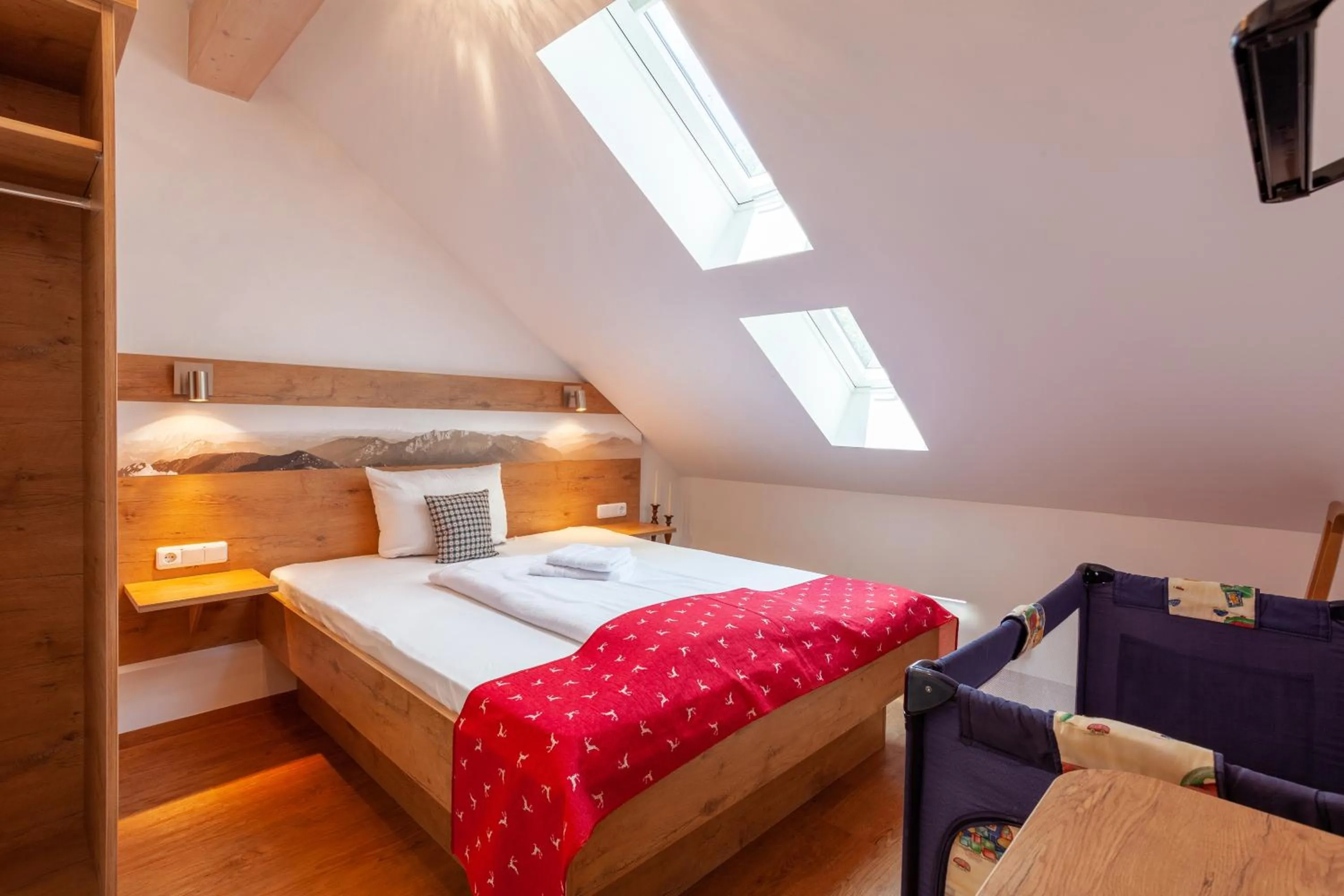 Bed in lustiger Hirsch