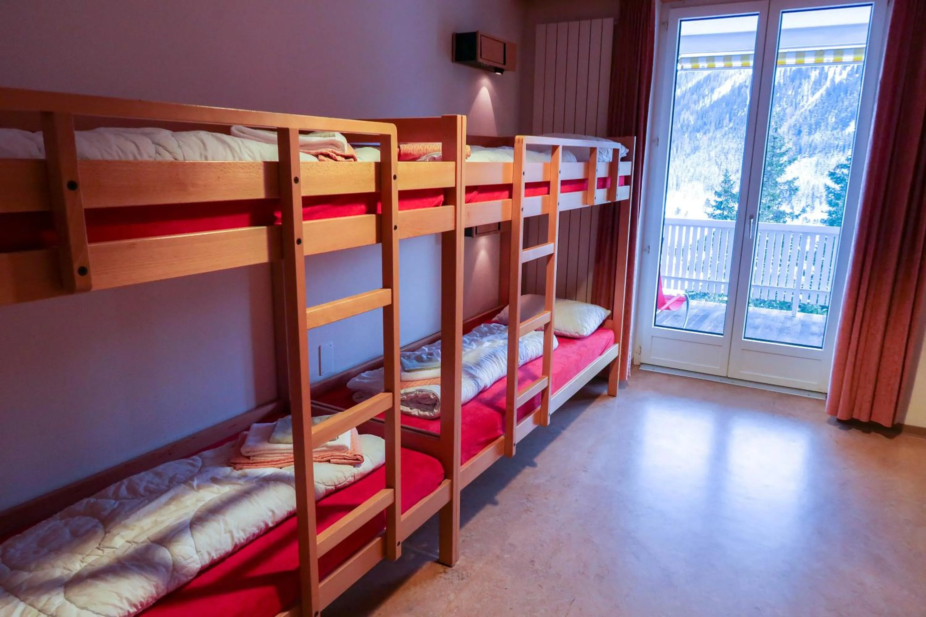 Bed in Davos Youth Hostel