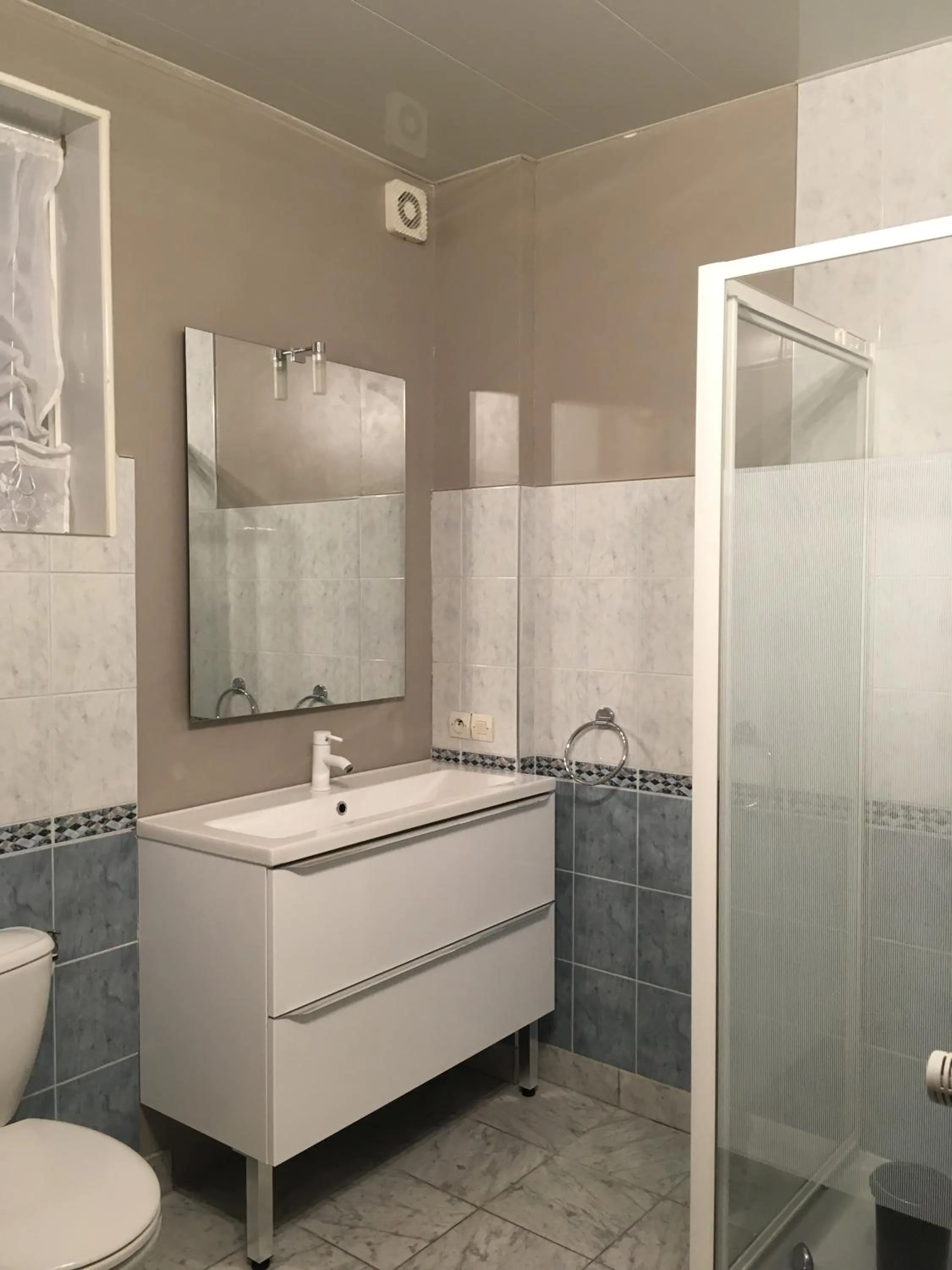 Shower in Greenfield Chambres d'Hôtes