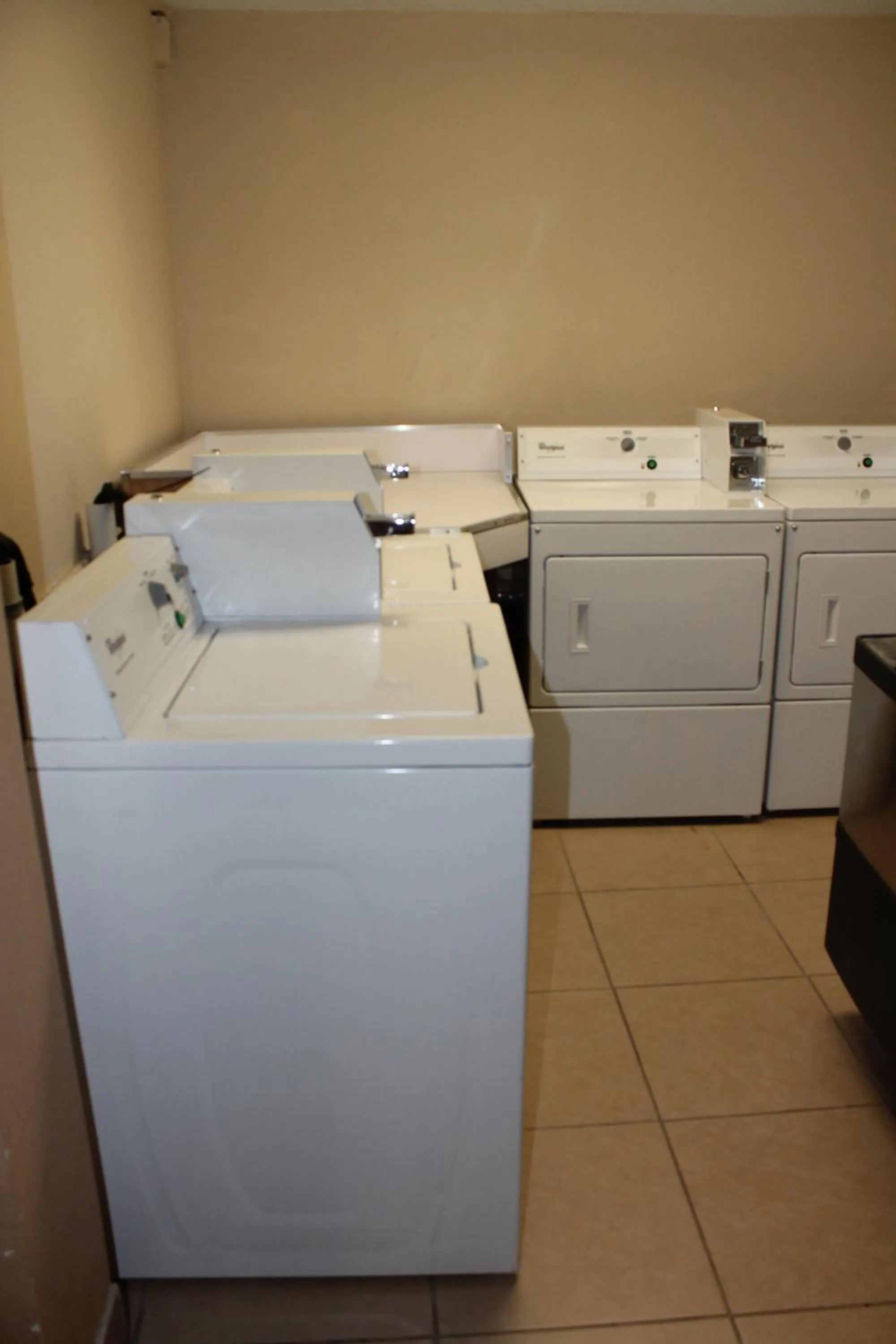 Area and facilities in Super 8 by Wyndham Beaumont I-10 College St