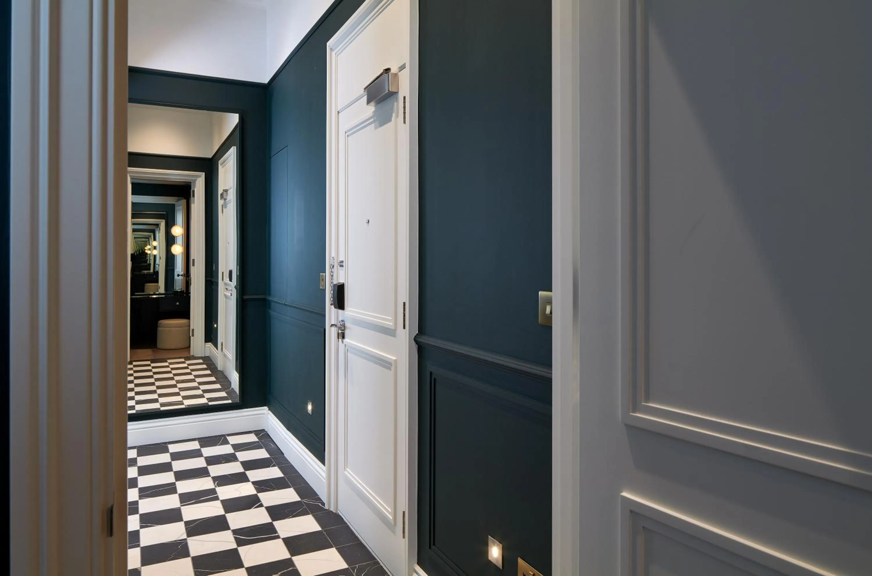 Photo of the whole room in Lexham Gardens by Cheval Maison