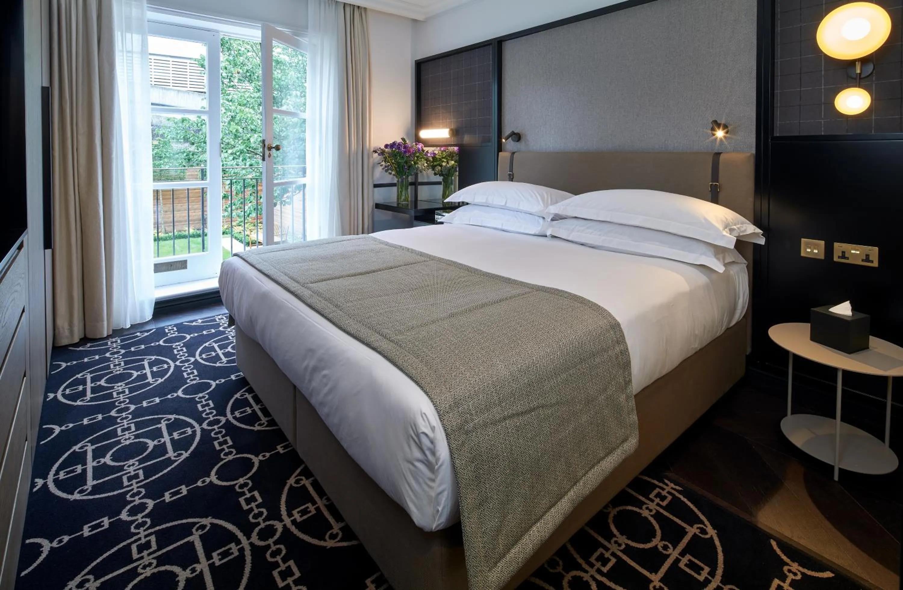 Bed in Lexham Gardens by Cheval Maison