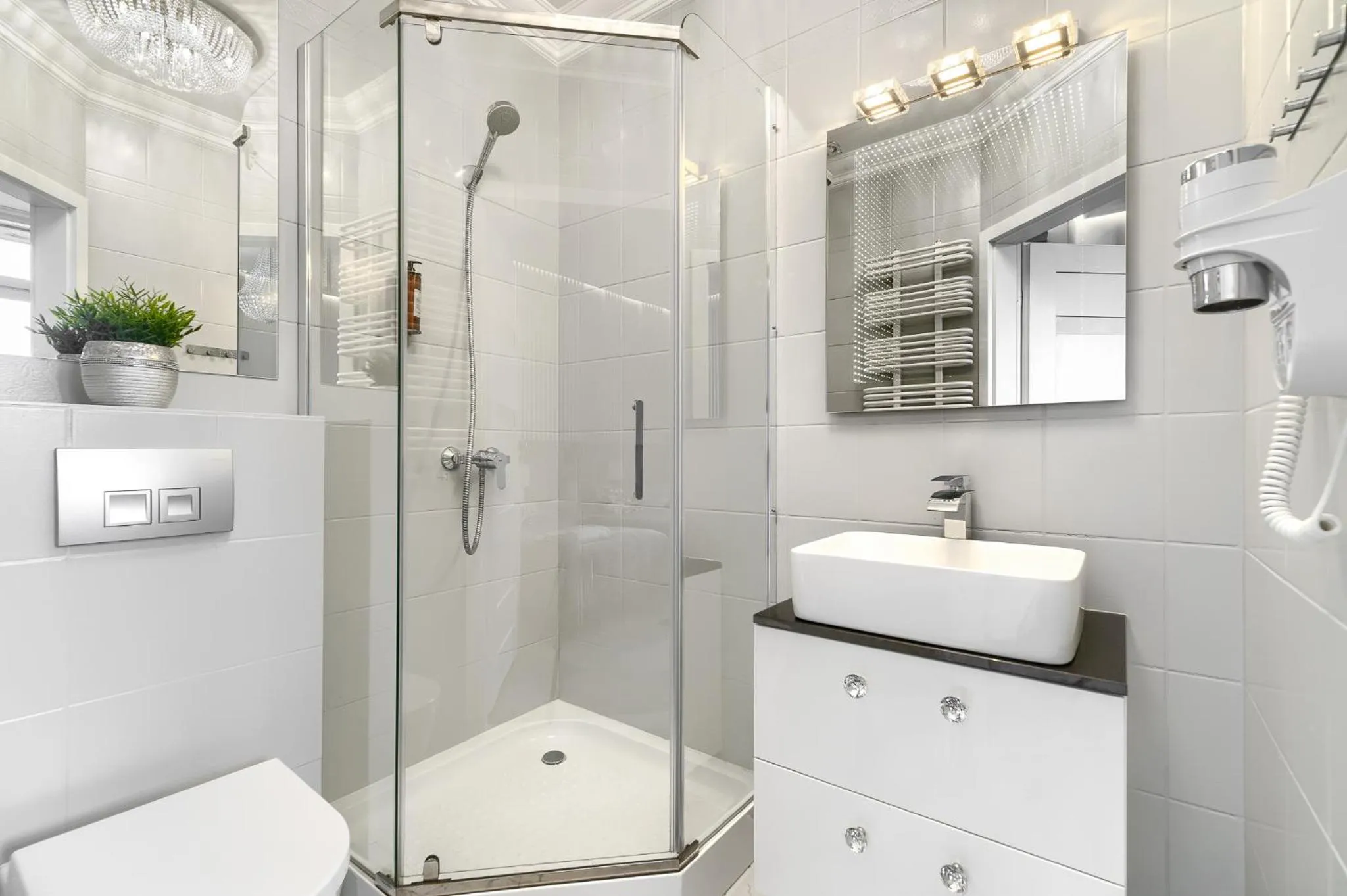 Shower in Stawa Villa & Apart