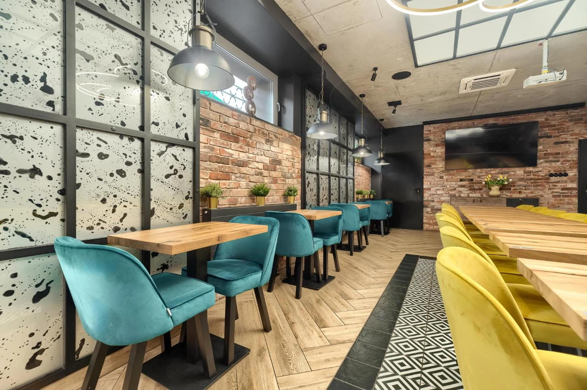 Restaurant/places to eat in Stawa Villa & Apart