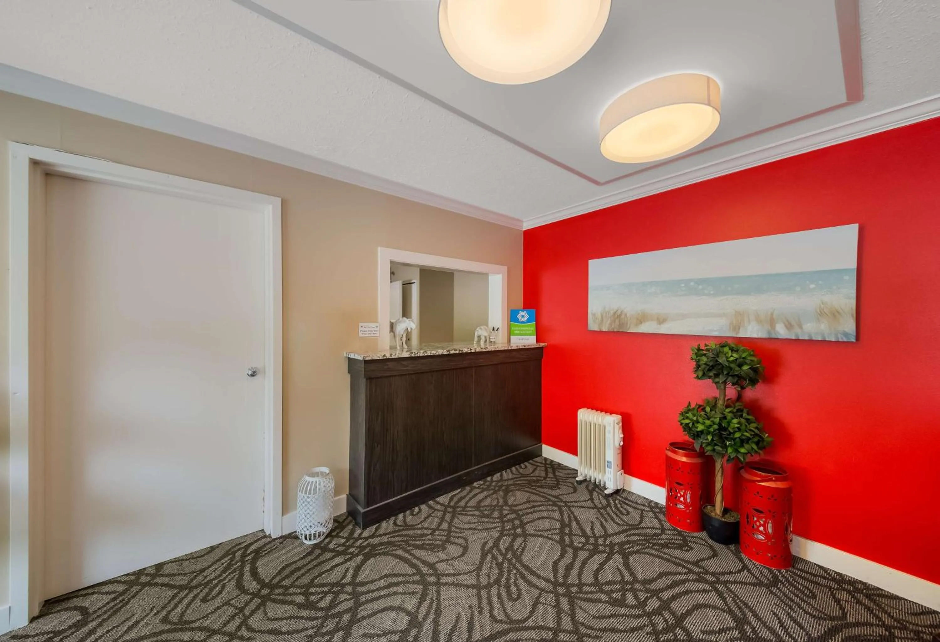 Lobby or reception in SureStay Hotel by Best Western Rossland Red Mountain