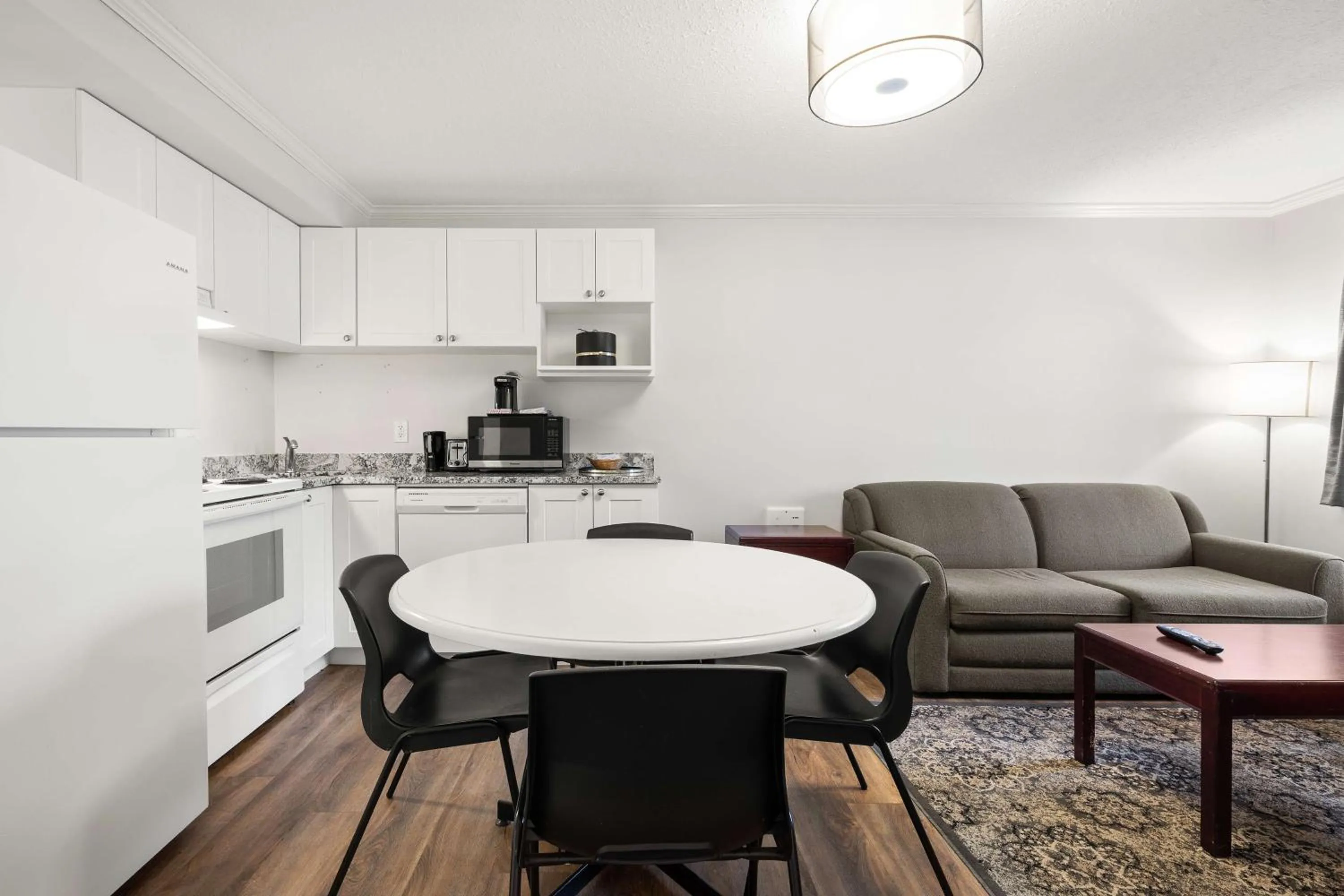 Photo of the whole room in SureStay Hotel by Best Western Rossland Red Mountain