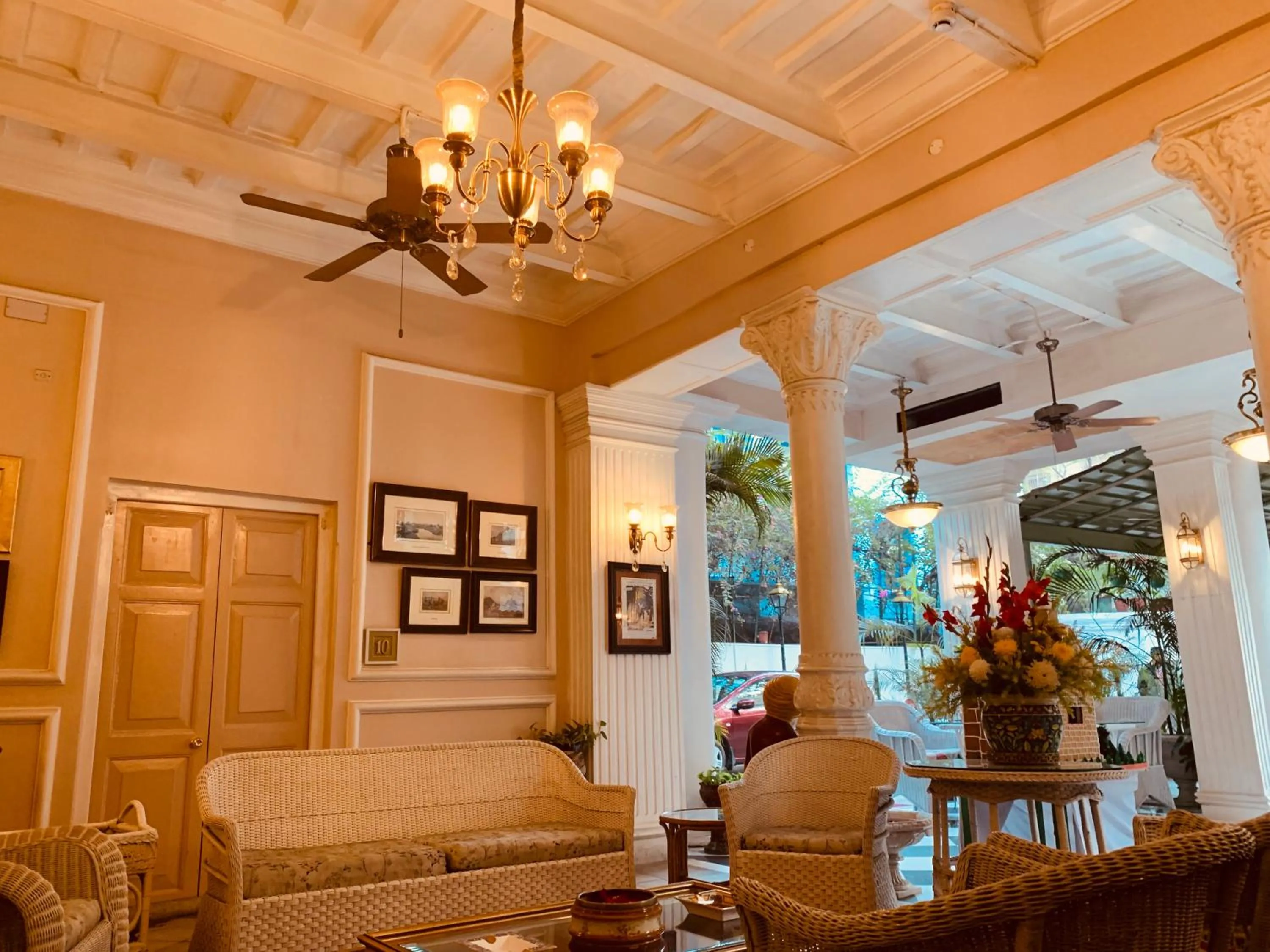 Lobby or reception in The Elgin Fairlawn, Kolkata