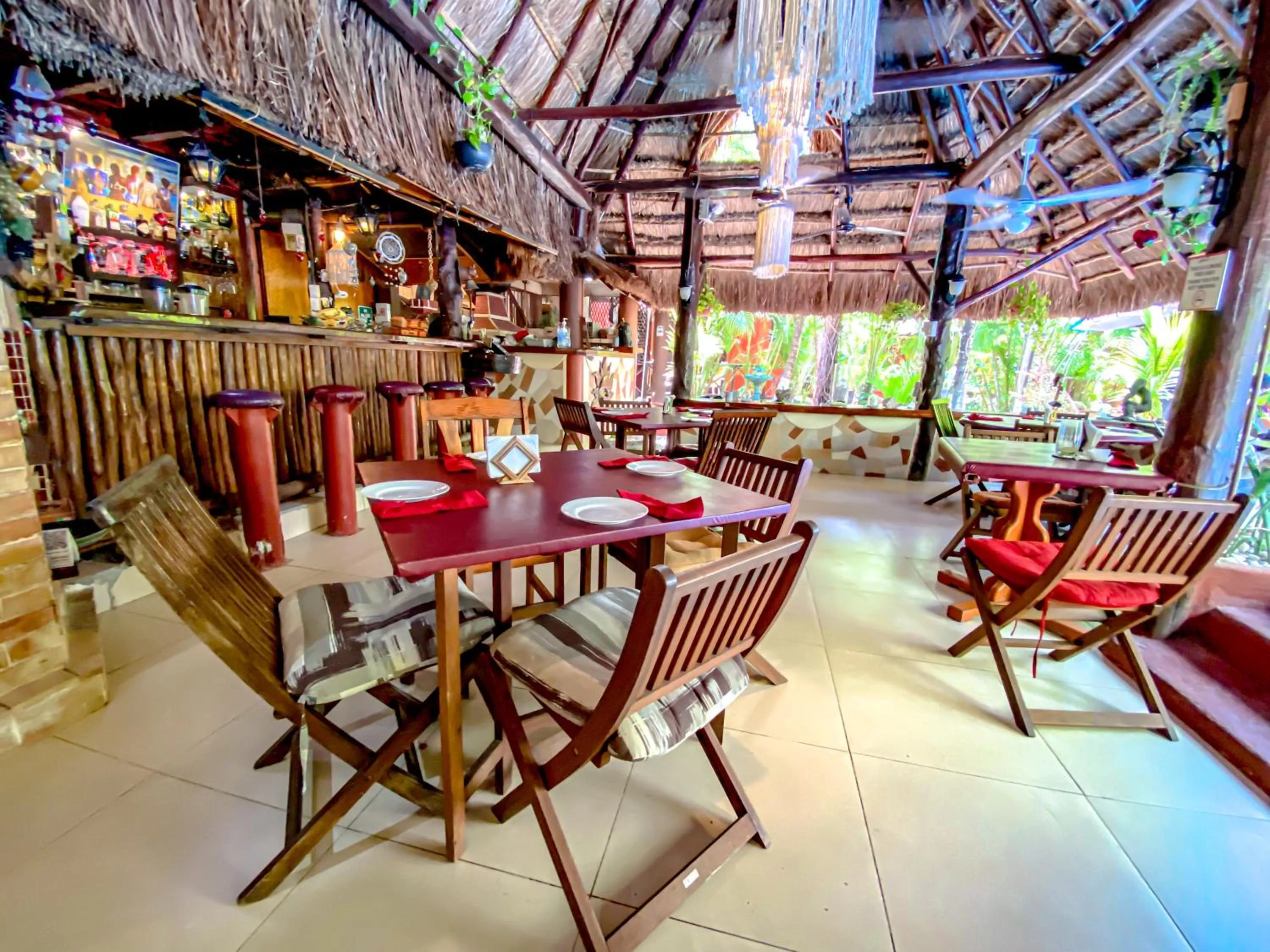 Restaurant/places to eat in Cocos Cabañas Playa del Carmen Adults Only