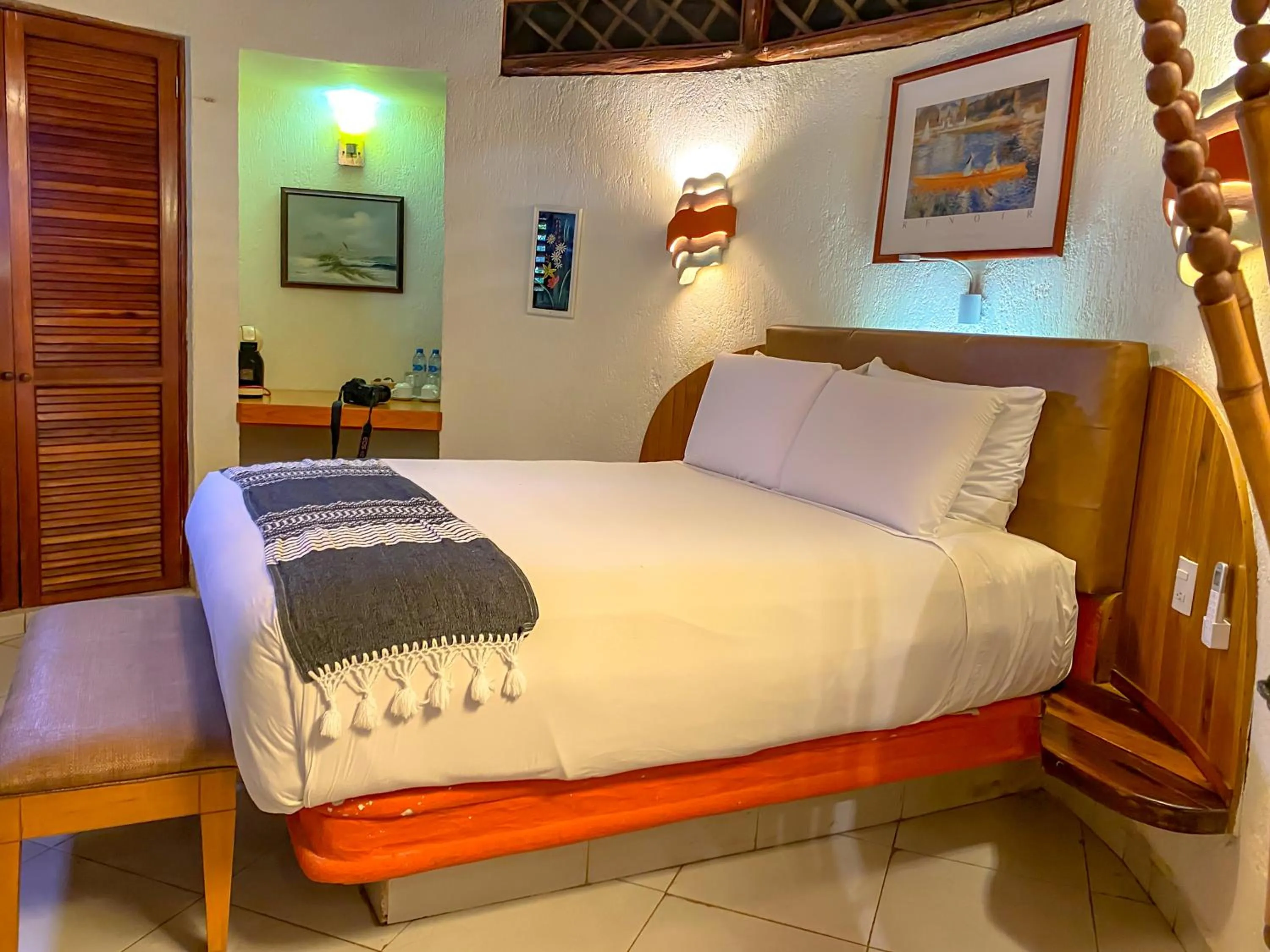 Bedroom, Bed in Cocos Cabañas Playa del Carmen Adults Only