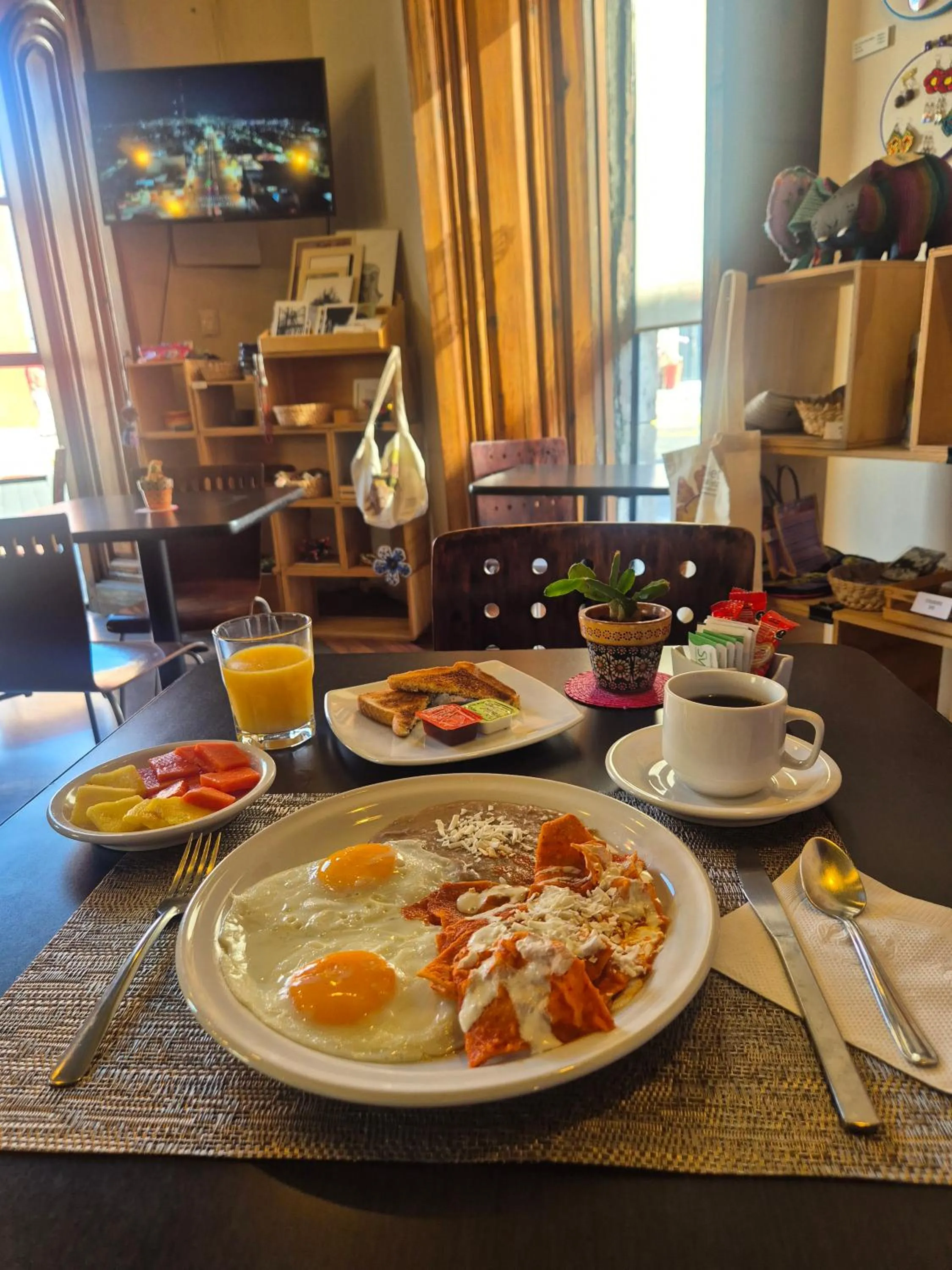Breakfast in Pórtico Hotel & Galería