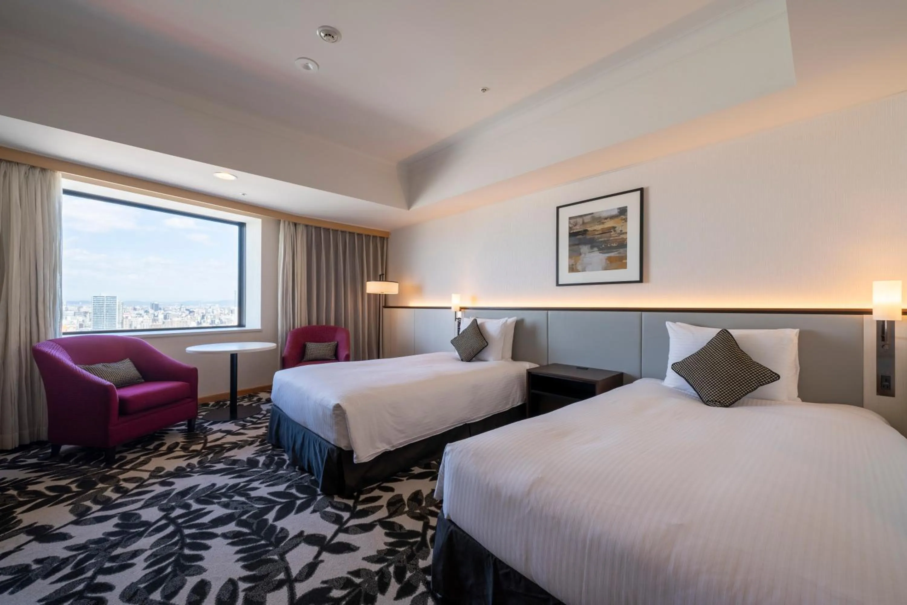Photo of the whole room, Bed in ANA Crowne Plaza Hotel Grand Court Nagoya by IHG