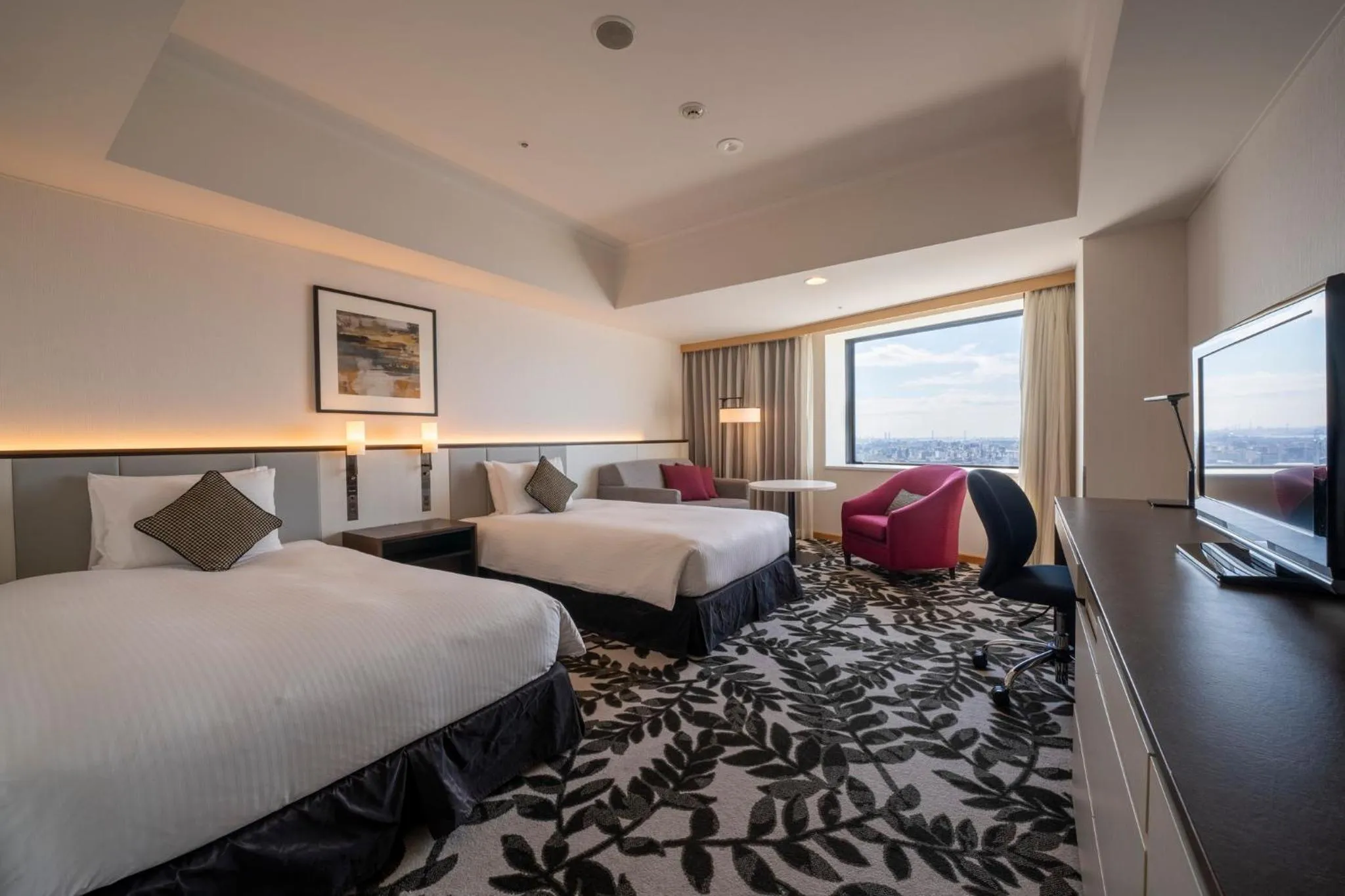 Photo of the whole room, Bed in ANA Crowne Plaza Hotel Grand Court Nagoya by IHG