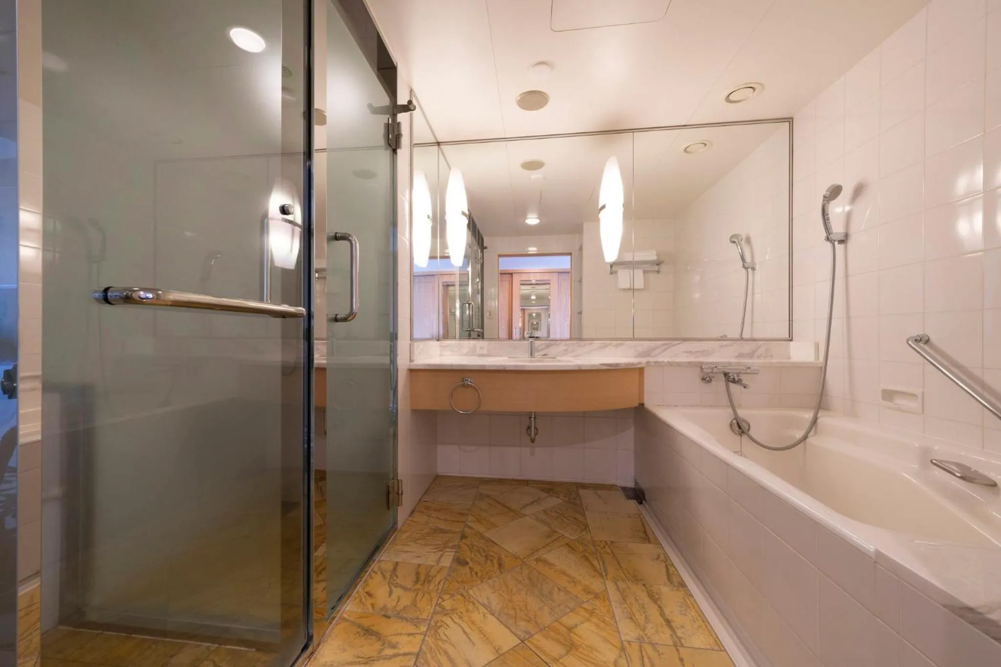 Bathroom in ANA Crowne Plaza Hotel Grand Court Nagoya by IHG