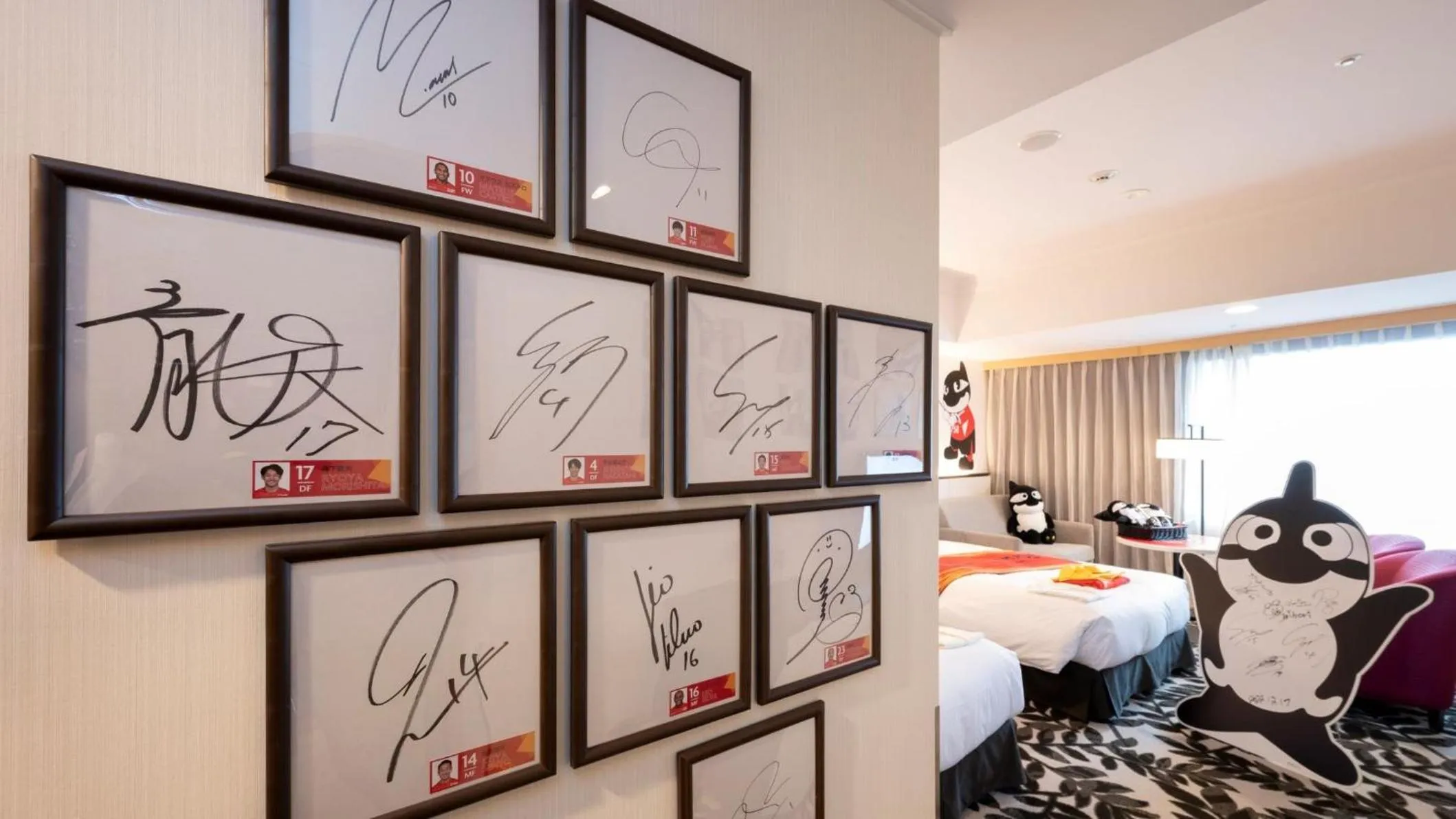 Photo of the whole room in ANA Crowne Plaza Hotel Grand Court Nagoya by IHG